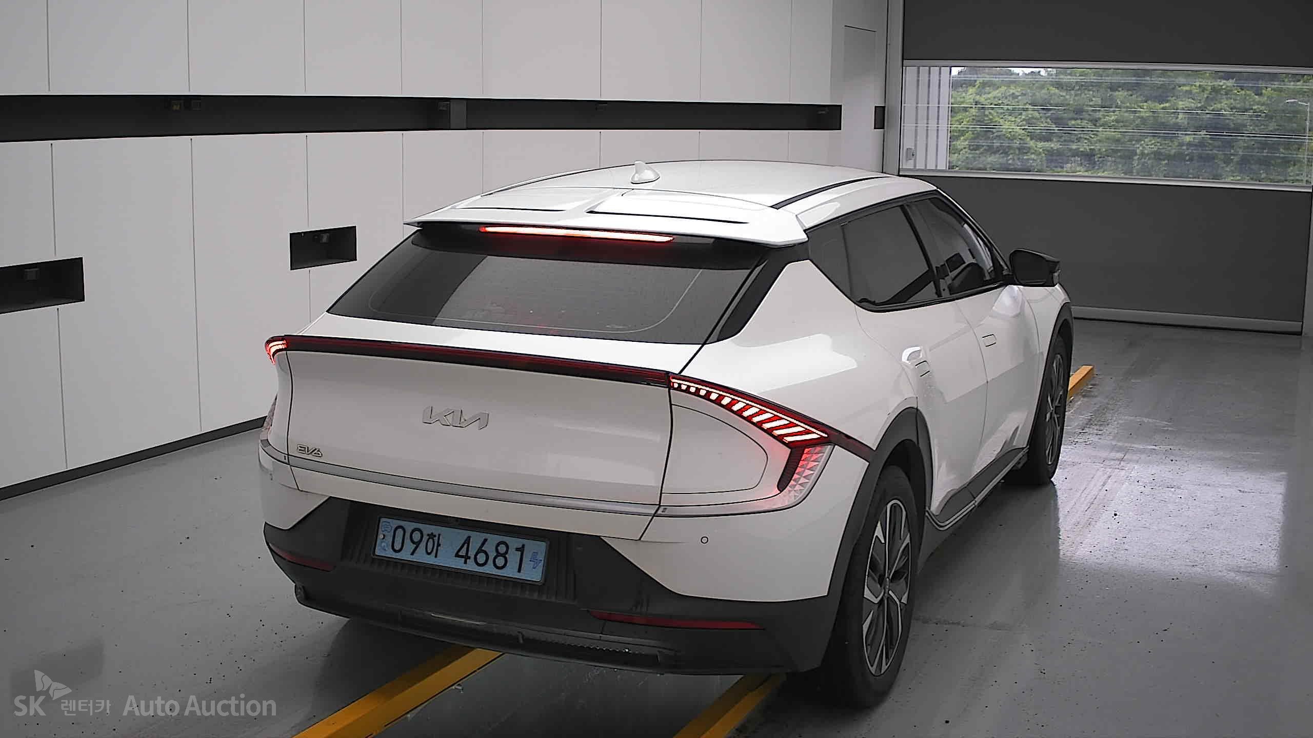 2023 - kia ev6