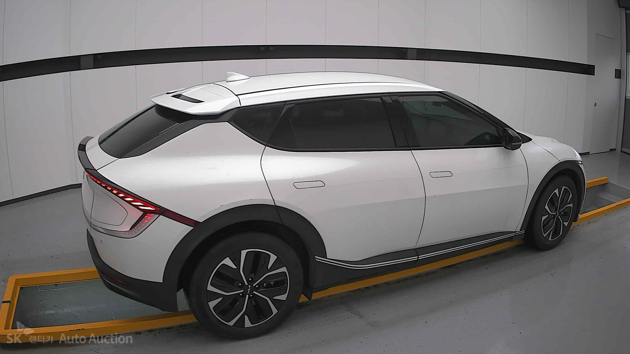 2023 - kia ev6