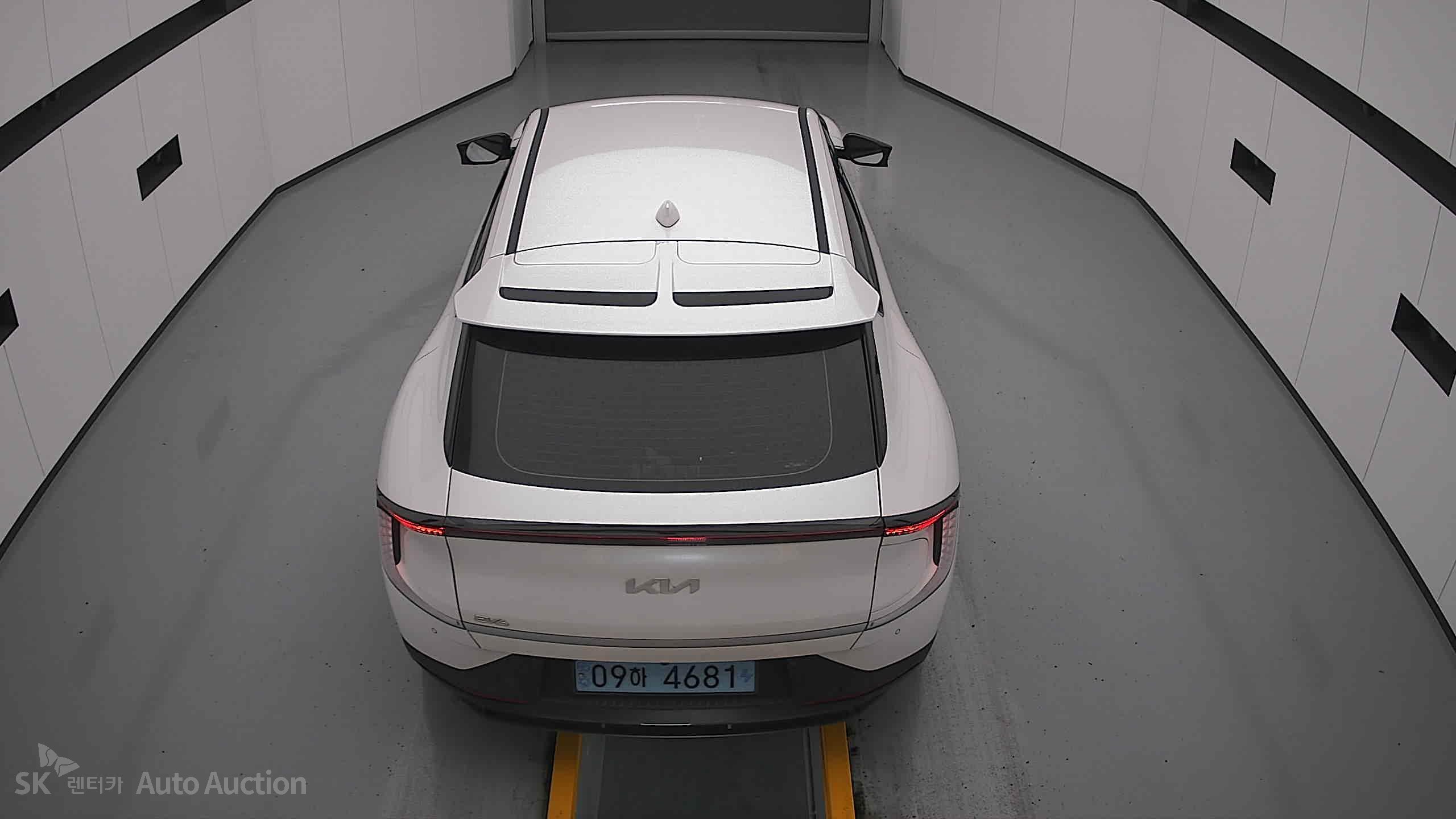 2023 - kia ev6