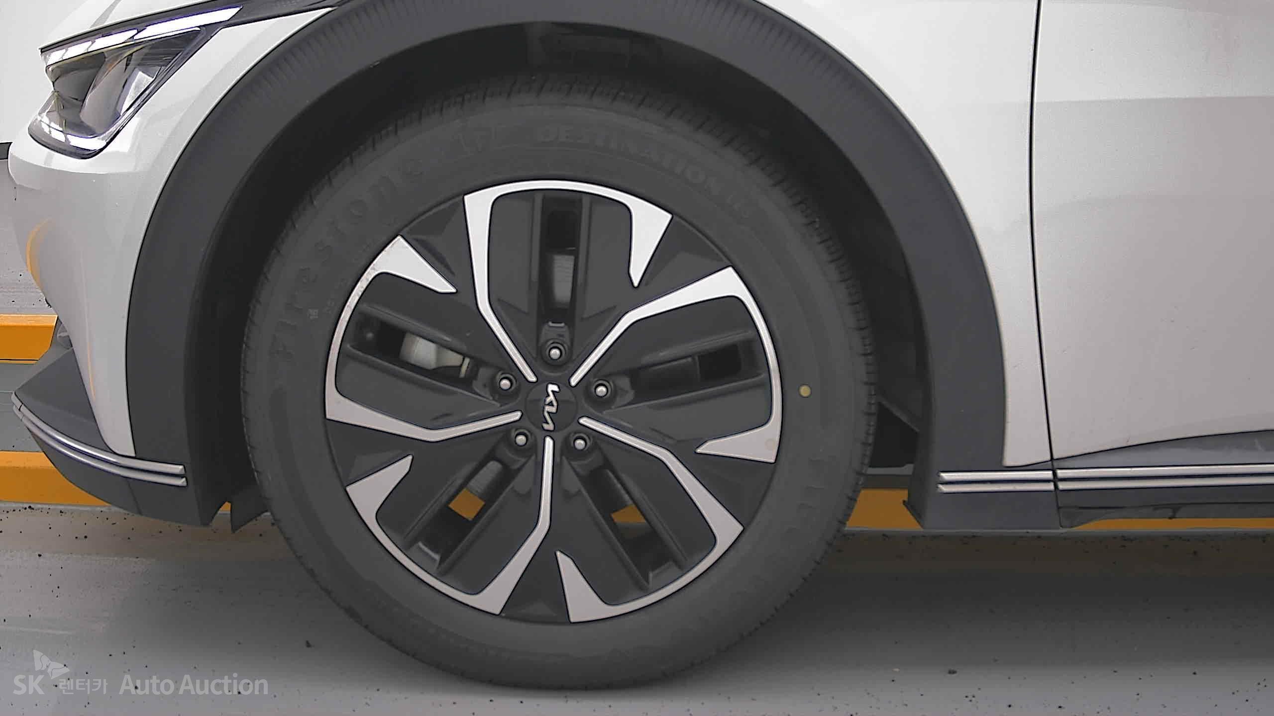2023 - kia ev6