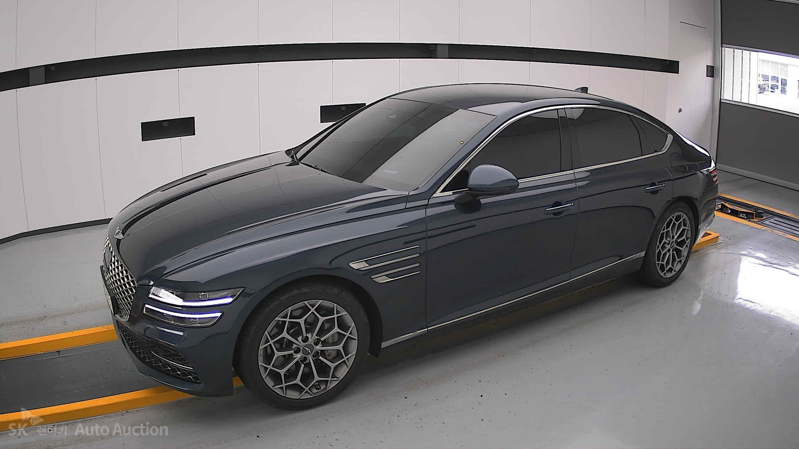 2022 - genesis g80