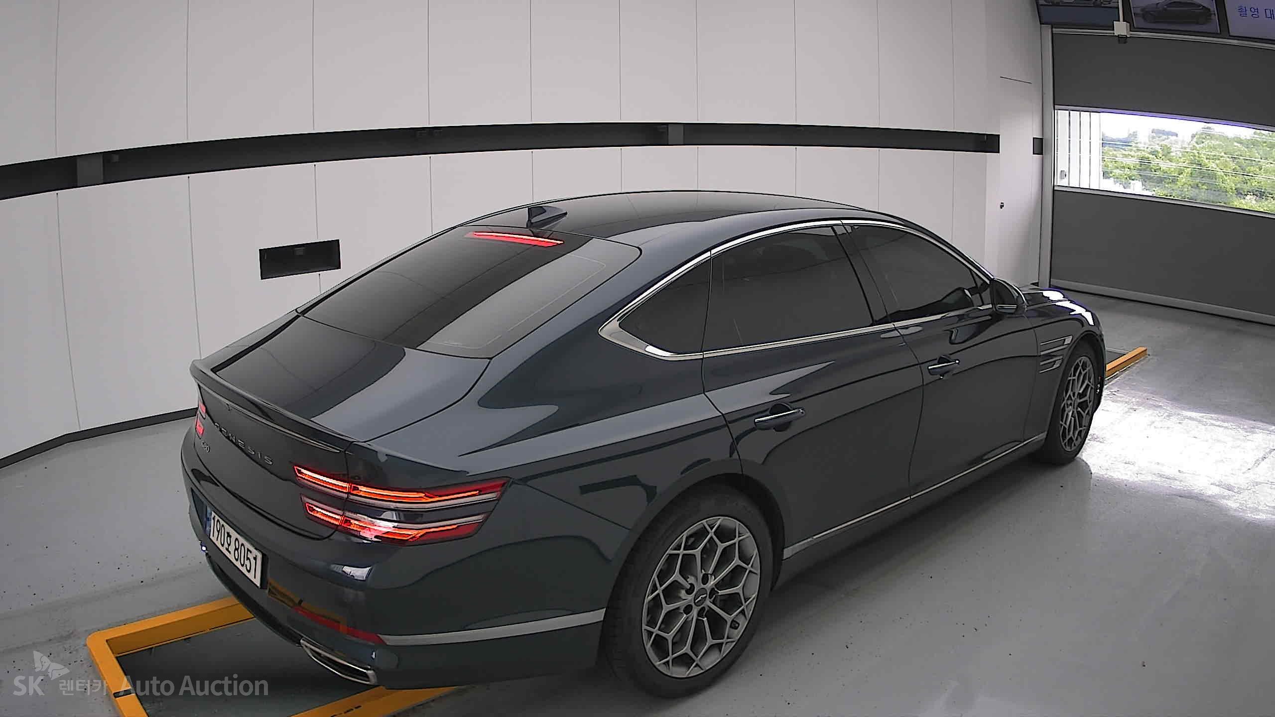 2022 - genesis g80