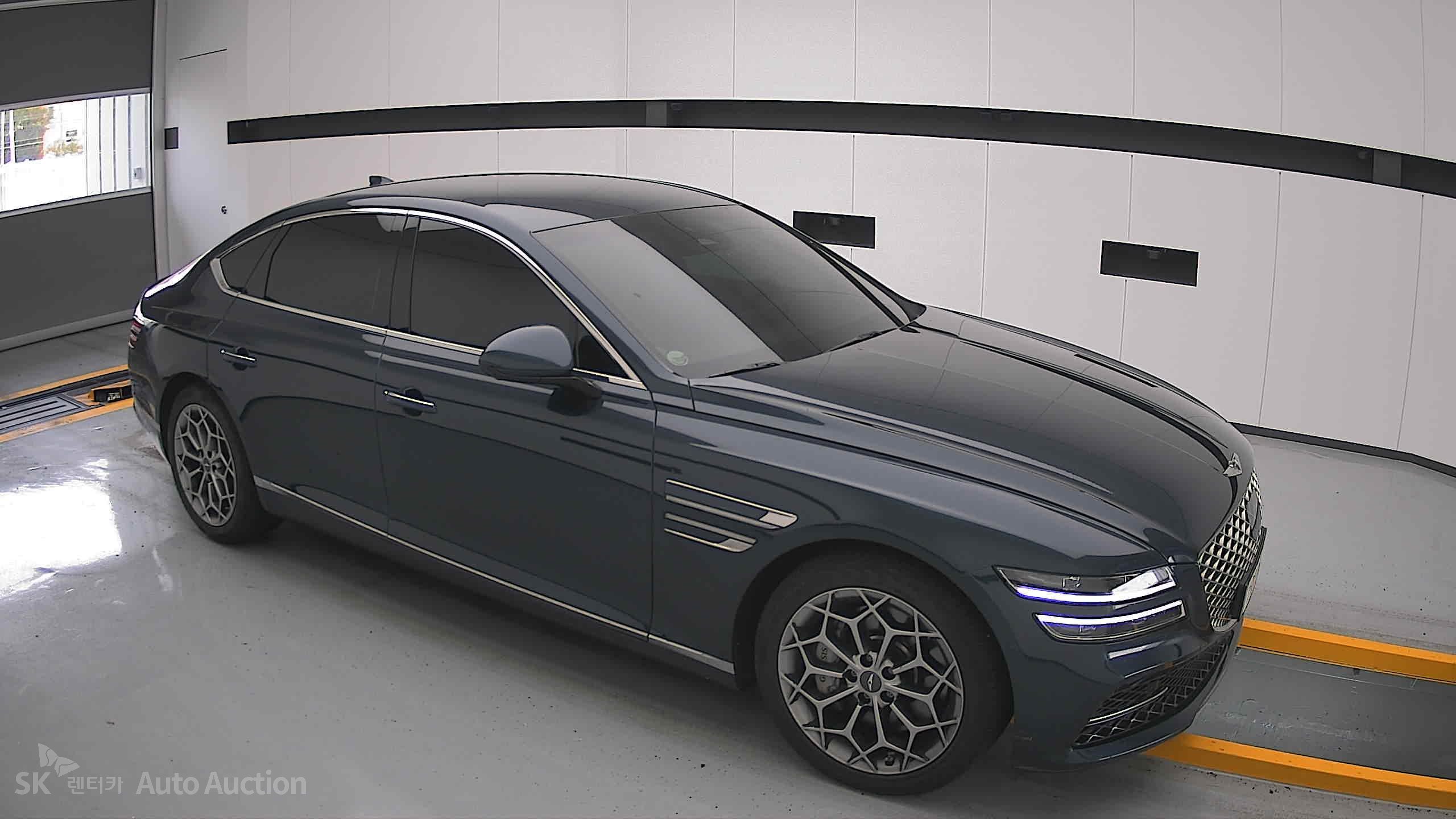2022 - genesis g80