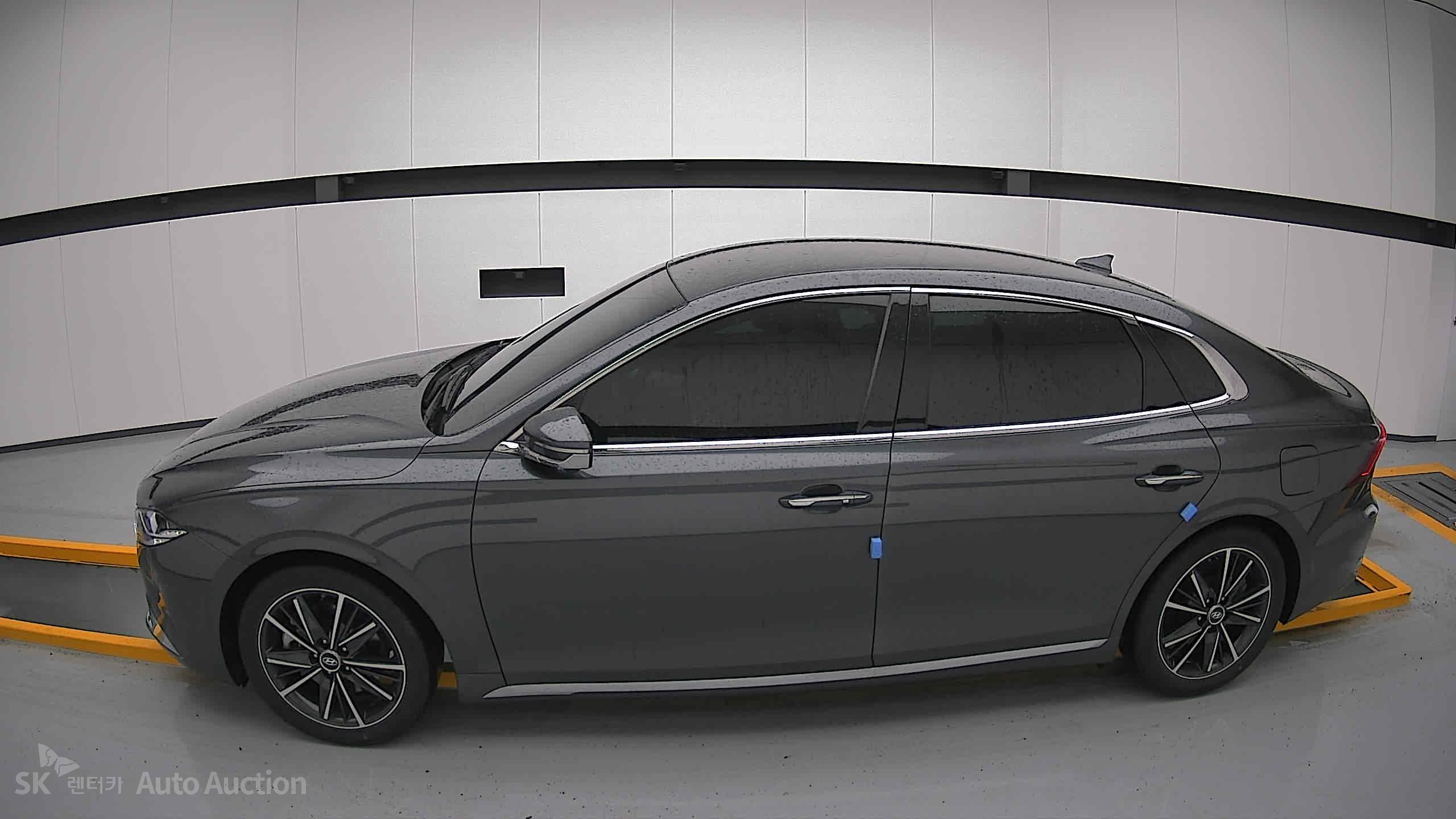 2022 - hyundai grandeur