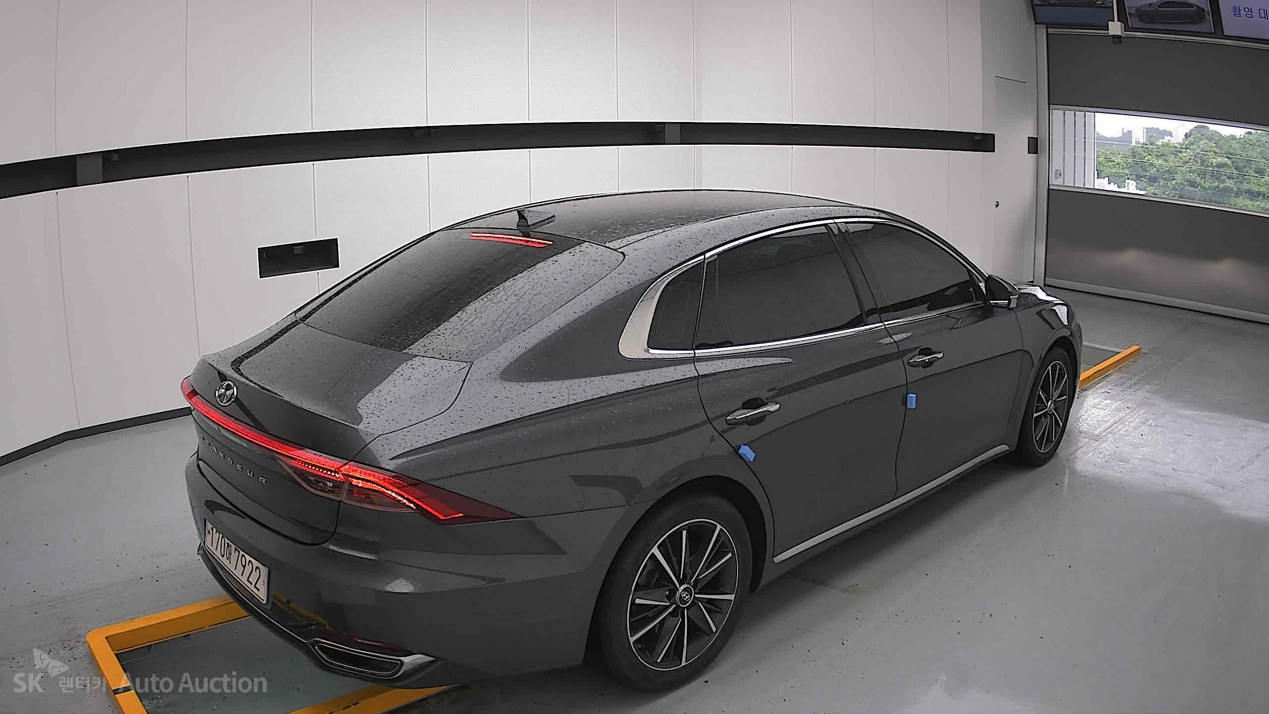 2022 - hyundai grandeur