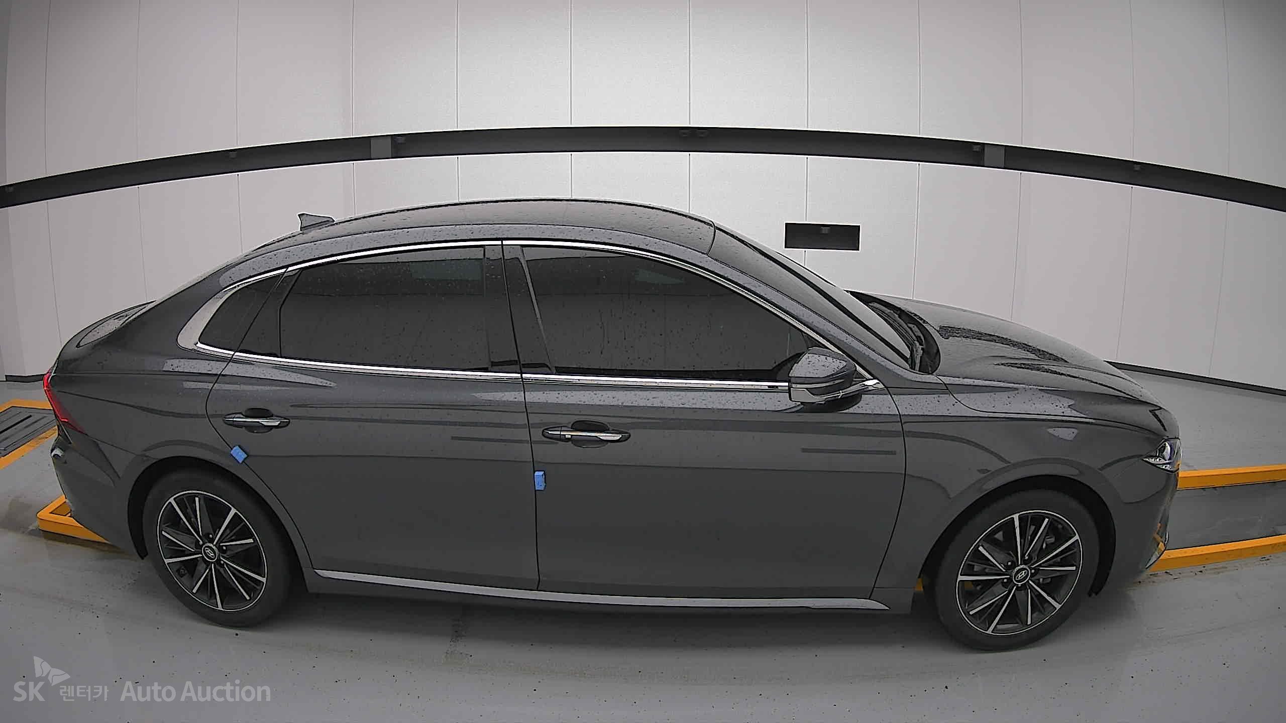 2022 - hyundai grandeur