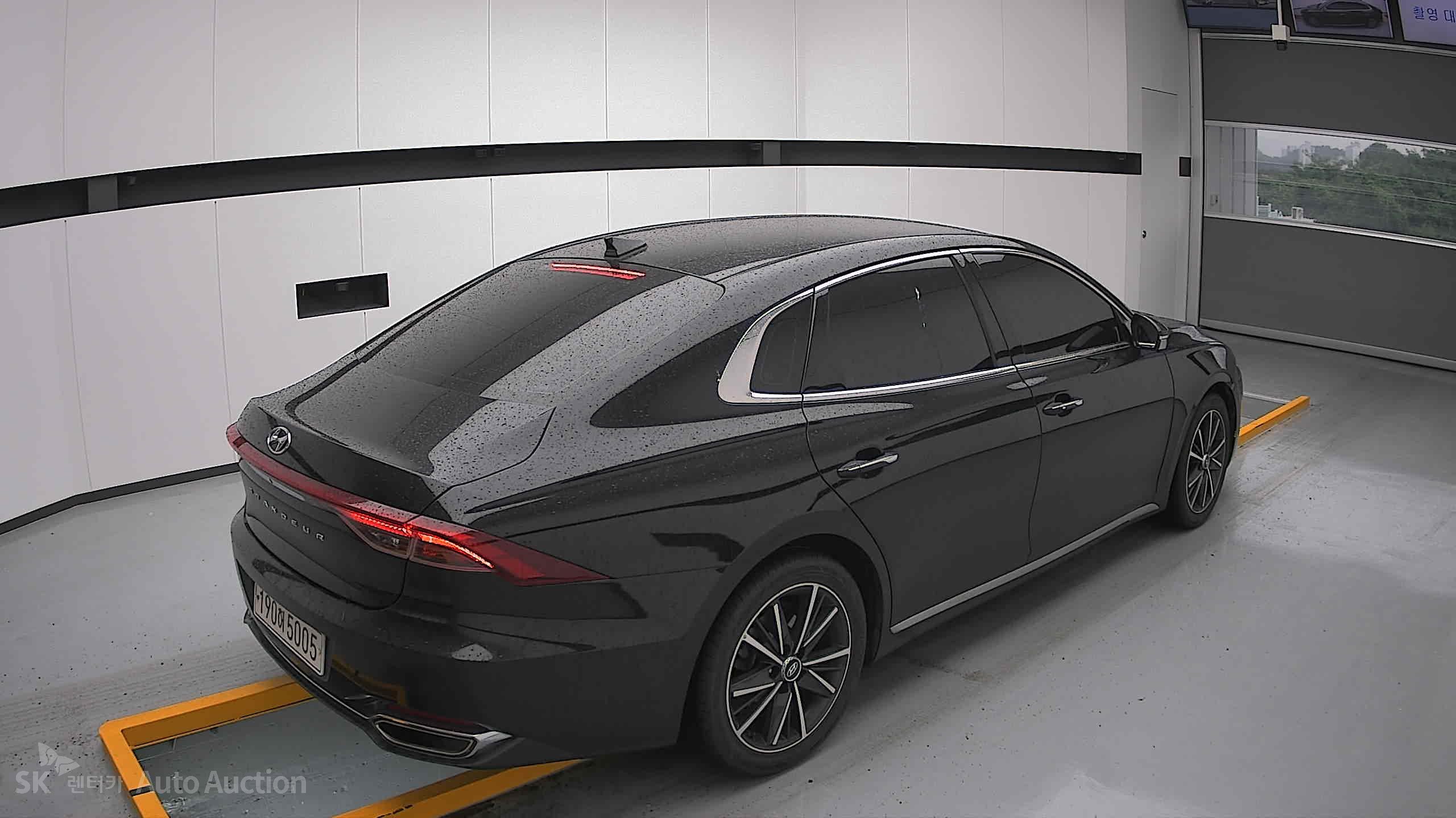 2022 - hyundai grandeur