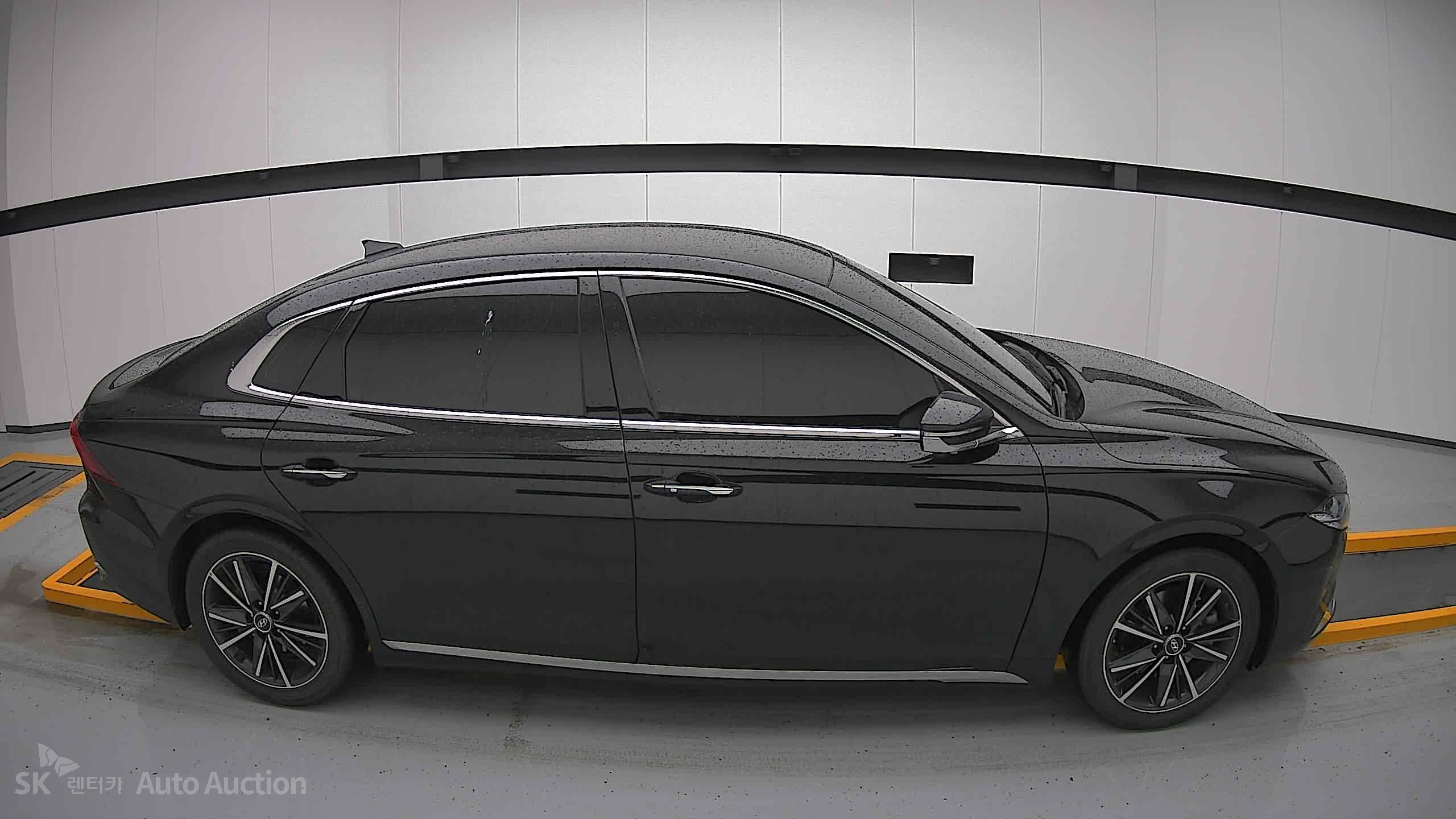 2022 - hyundai grandeur