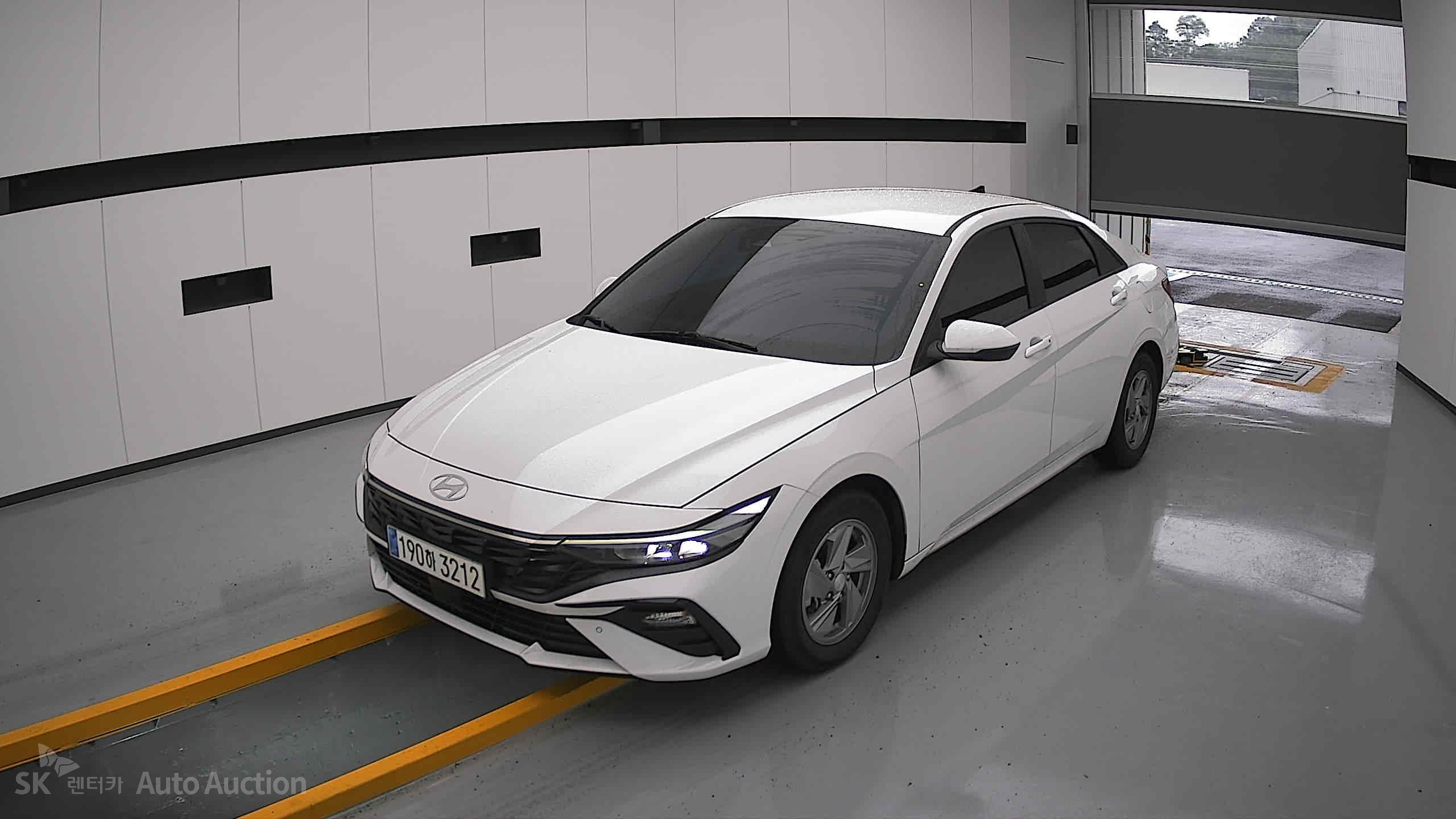 2024 - hyundai avante