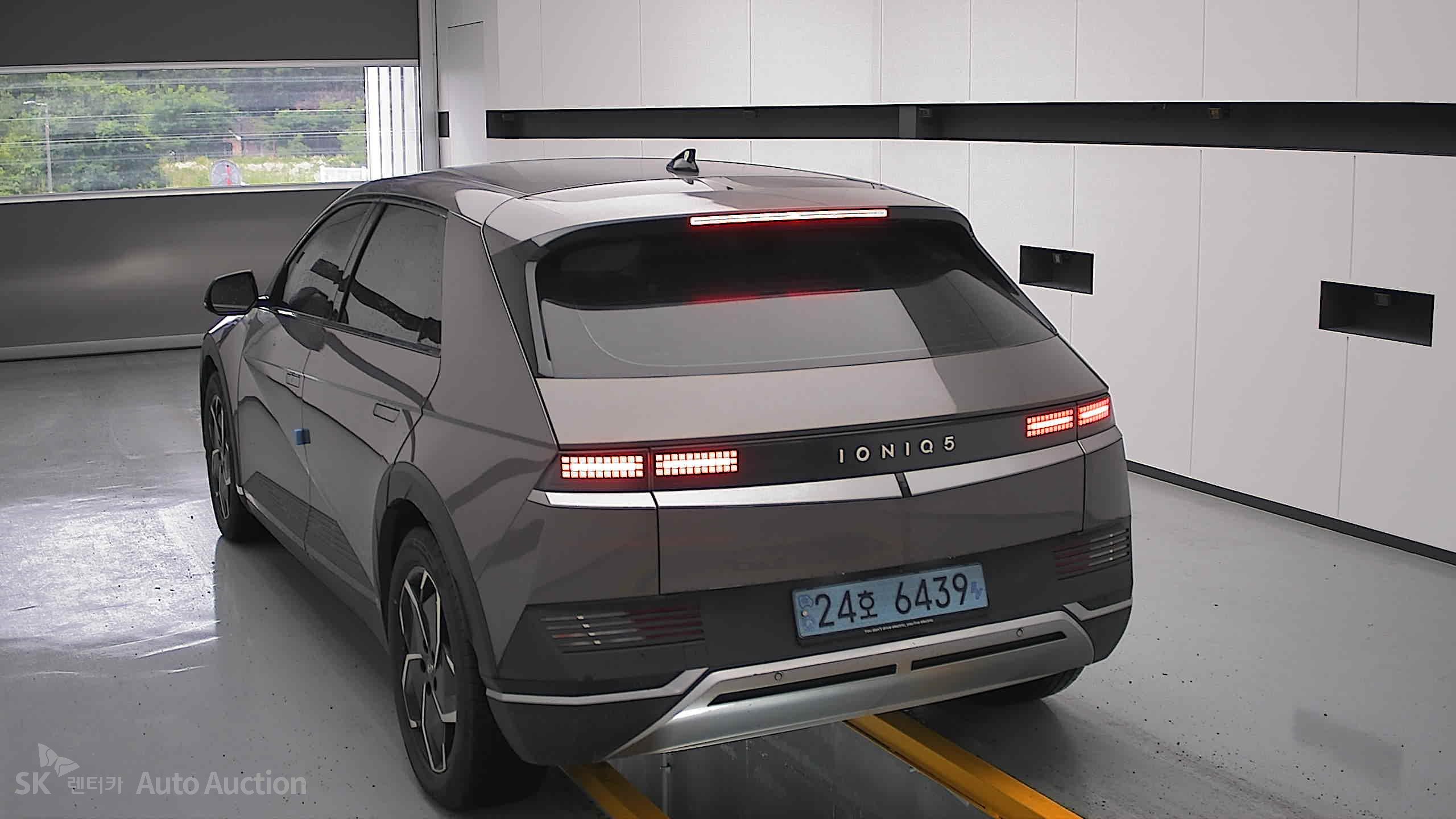 2022 - hyundai ioniq