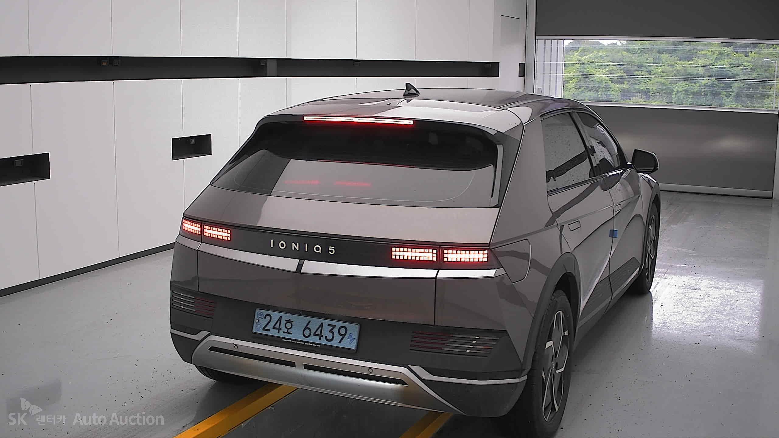2022 - hyundai ioniq