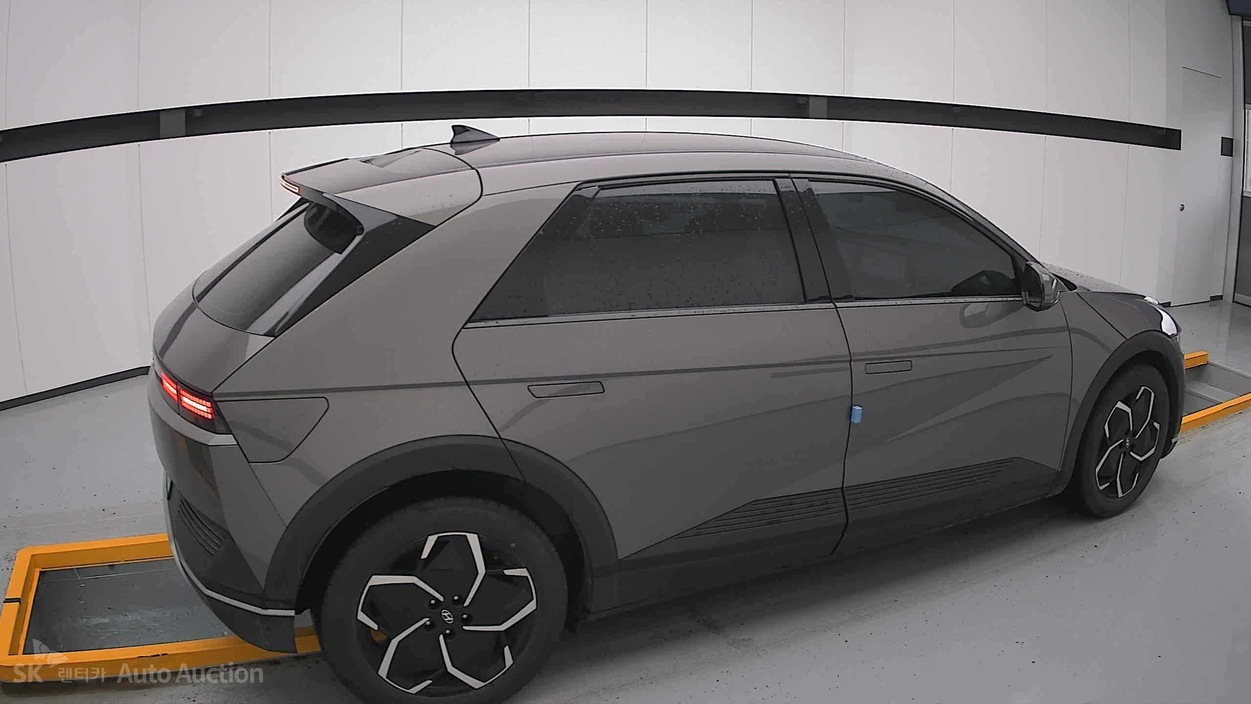 2022 - hyundai ioniq