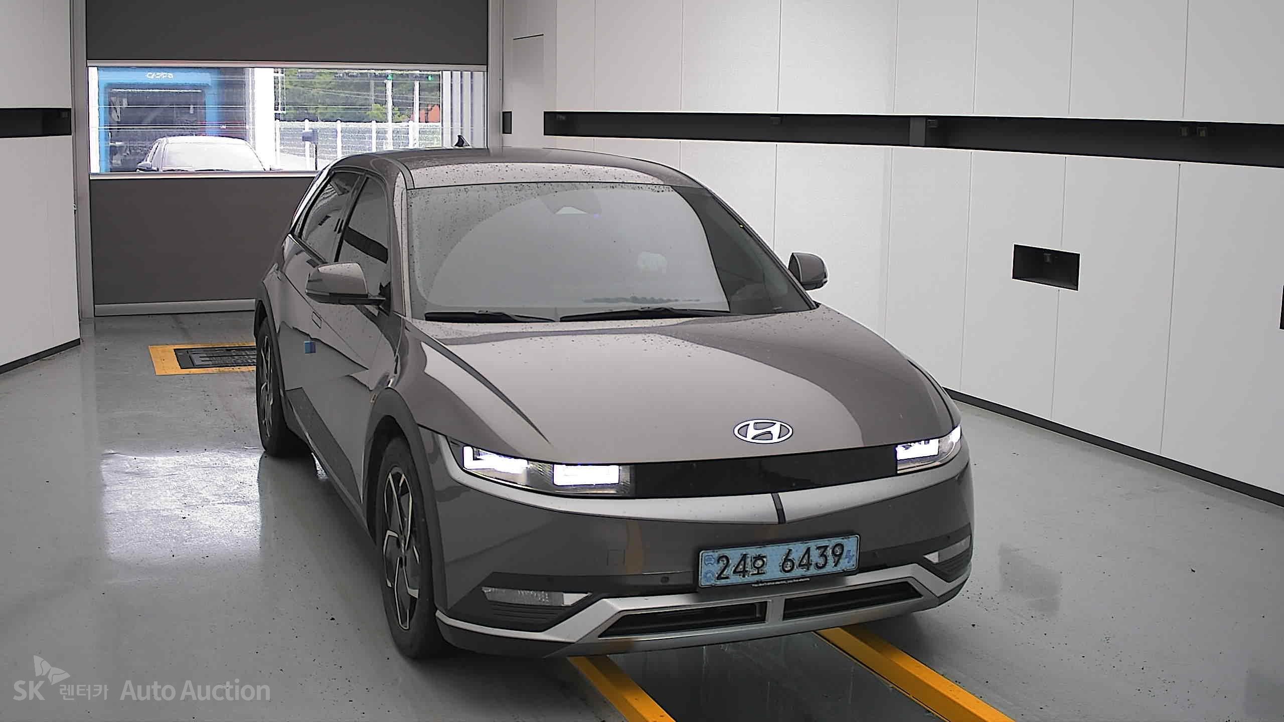 2022 - hyundai ioniq
