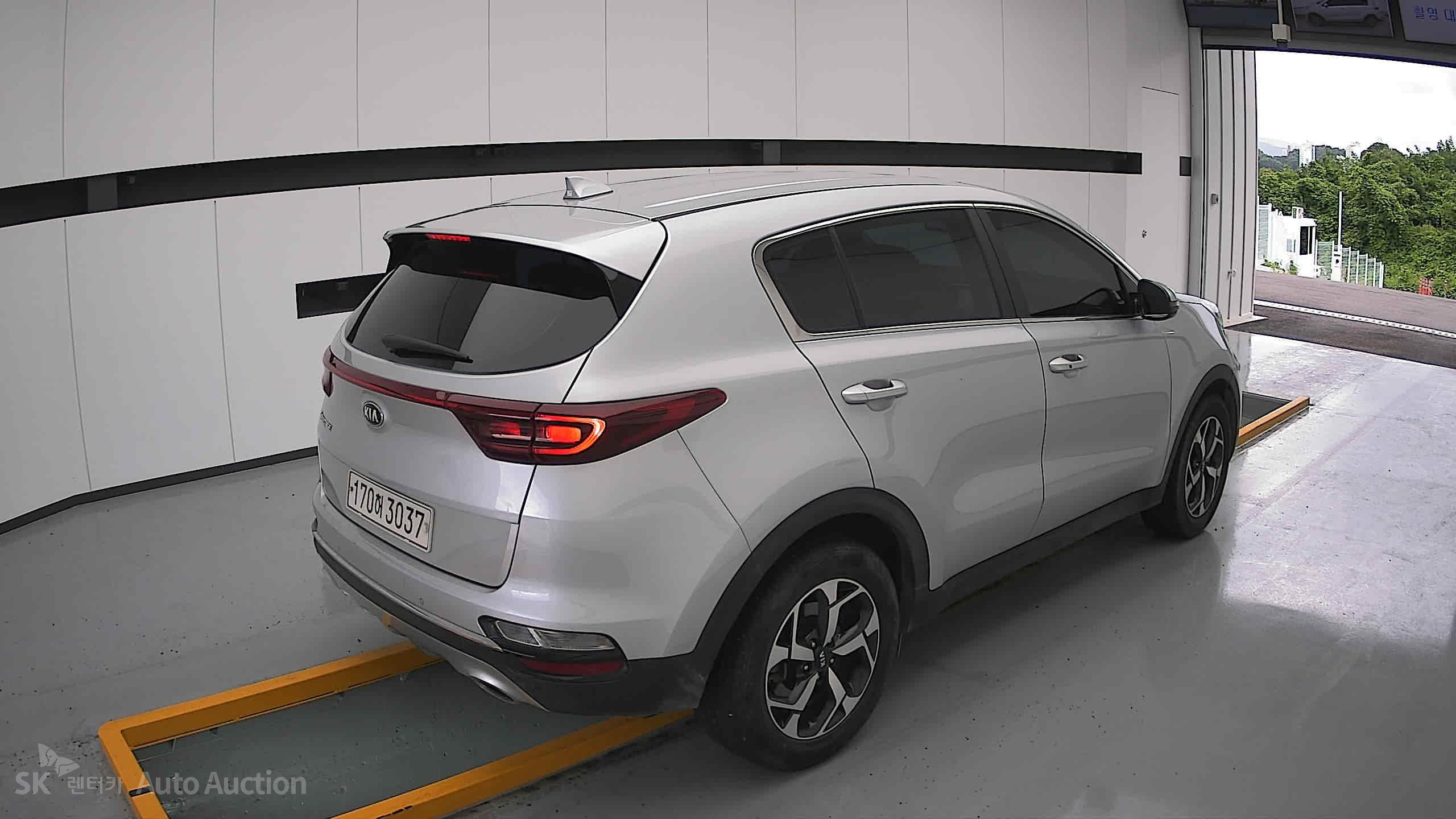 2022 - kia sportage
