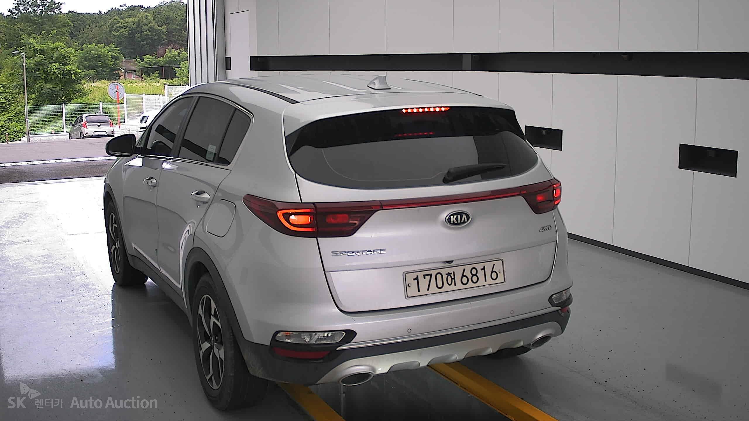 2022 - kia sportage