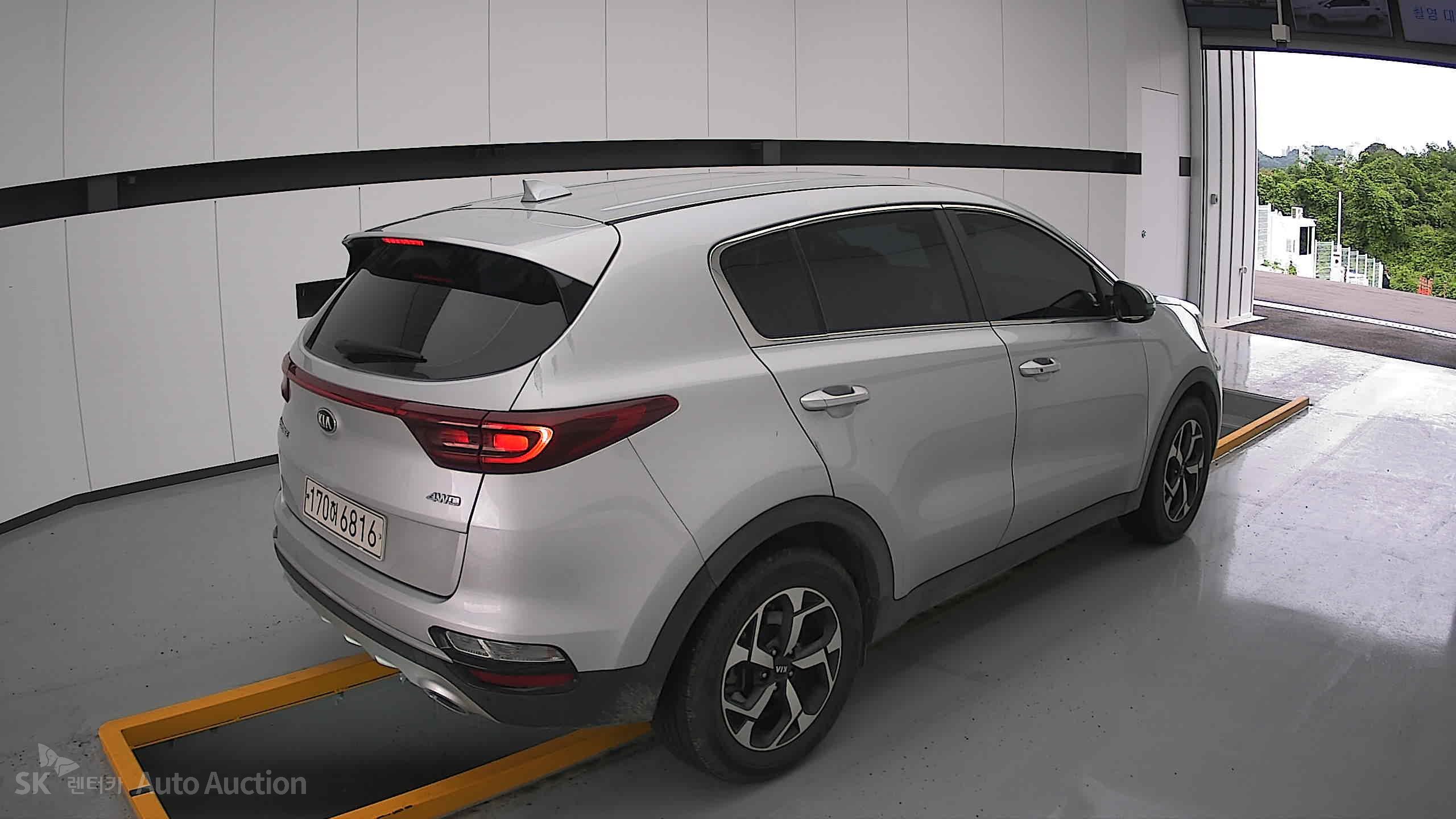 2022 - kia sportage