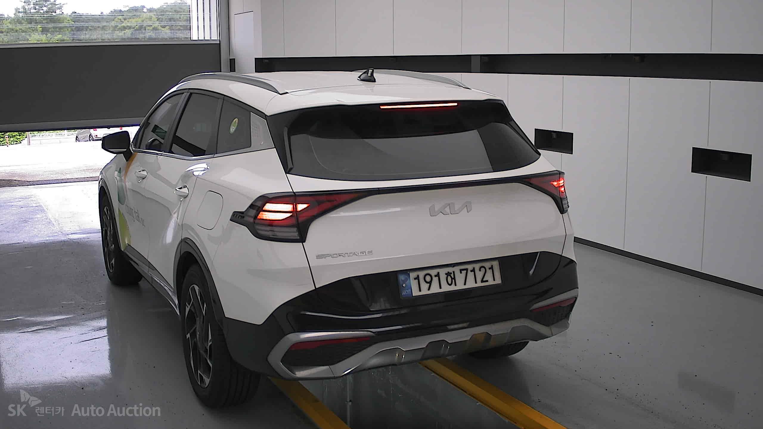 2023 - kia sportage