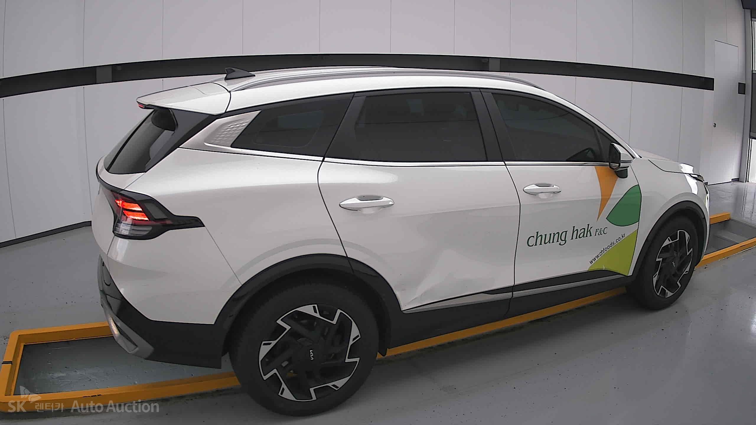 2023 - kia sportage