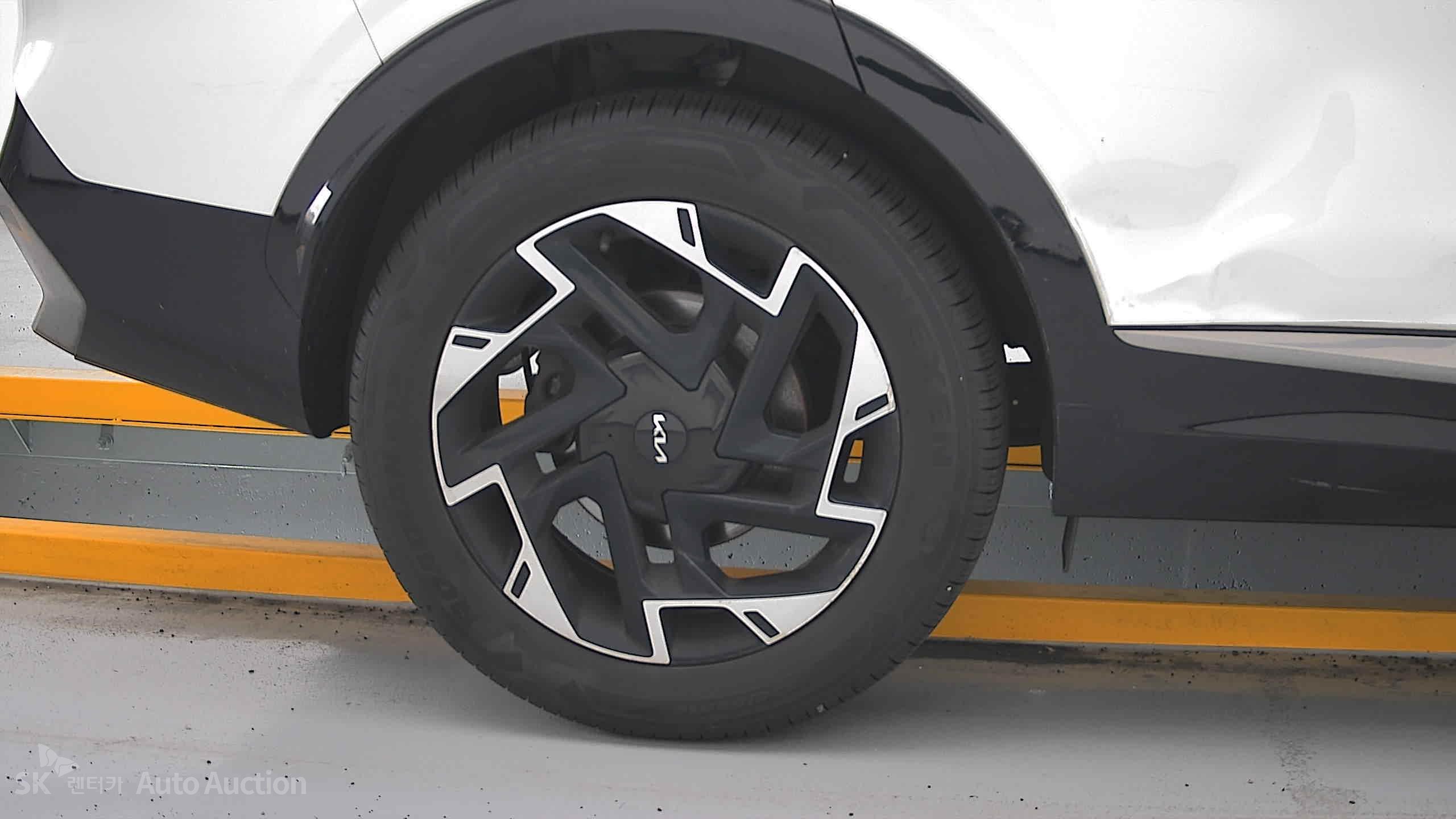 2023 - kia sportage