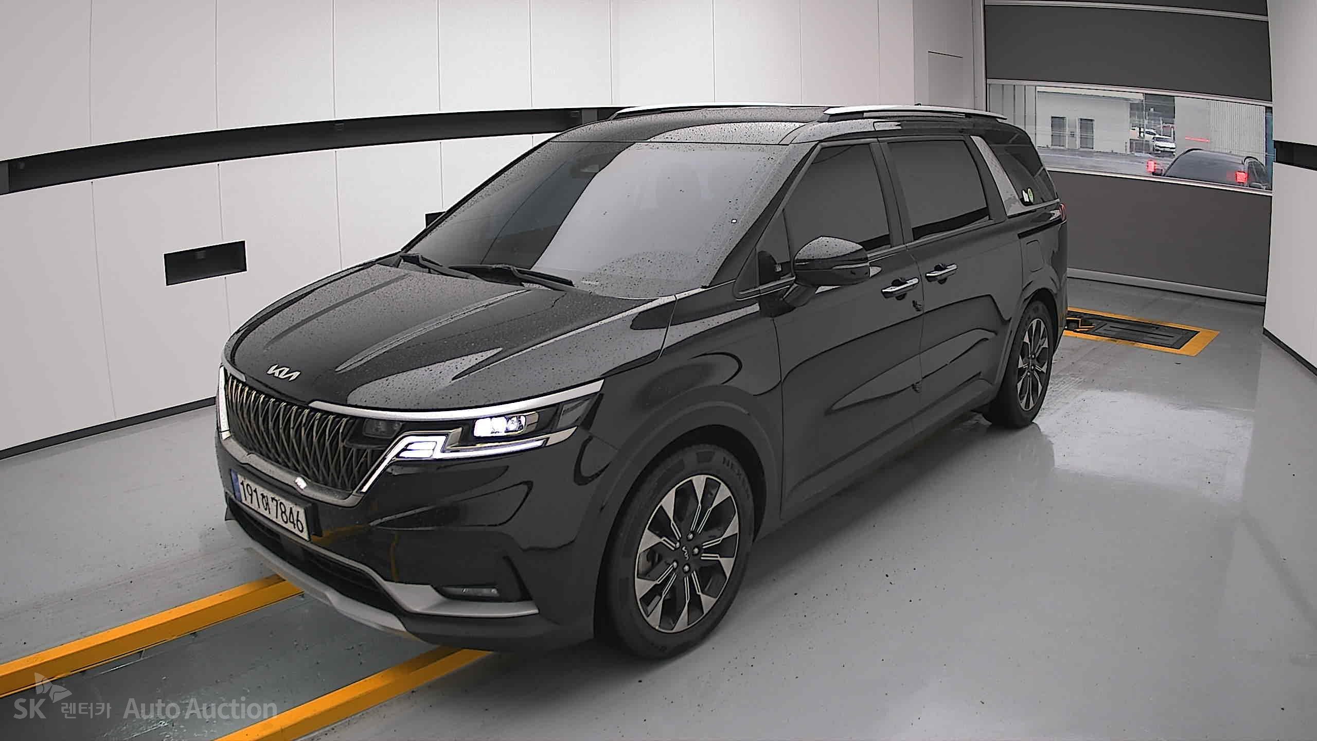 2023 - kia carnival