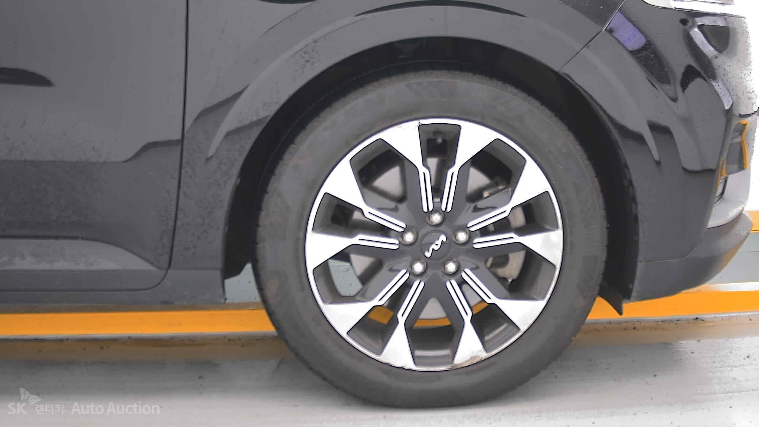 2023 - kia carnival