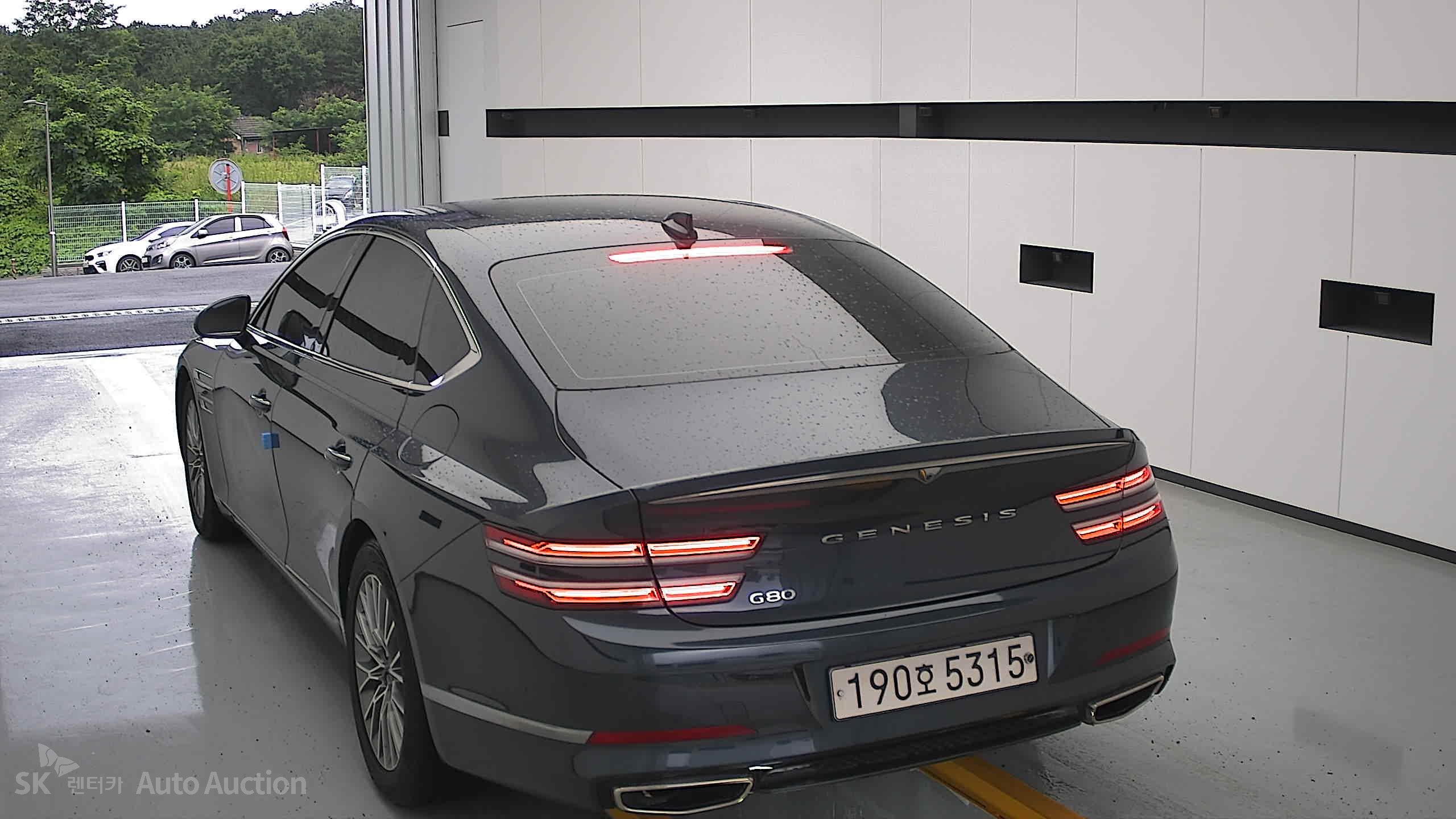 2022 - genesis g80