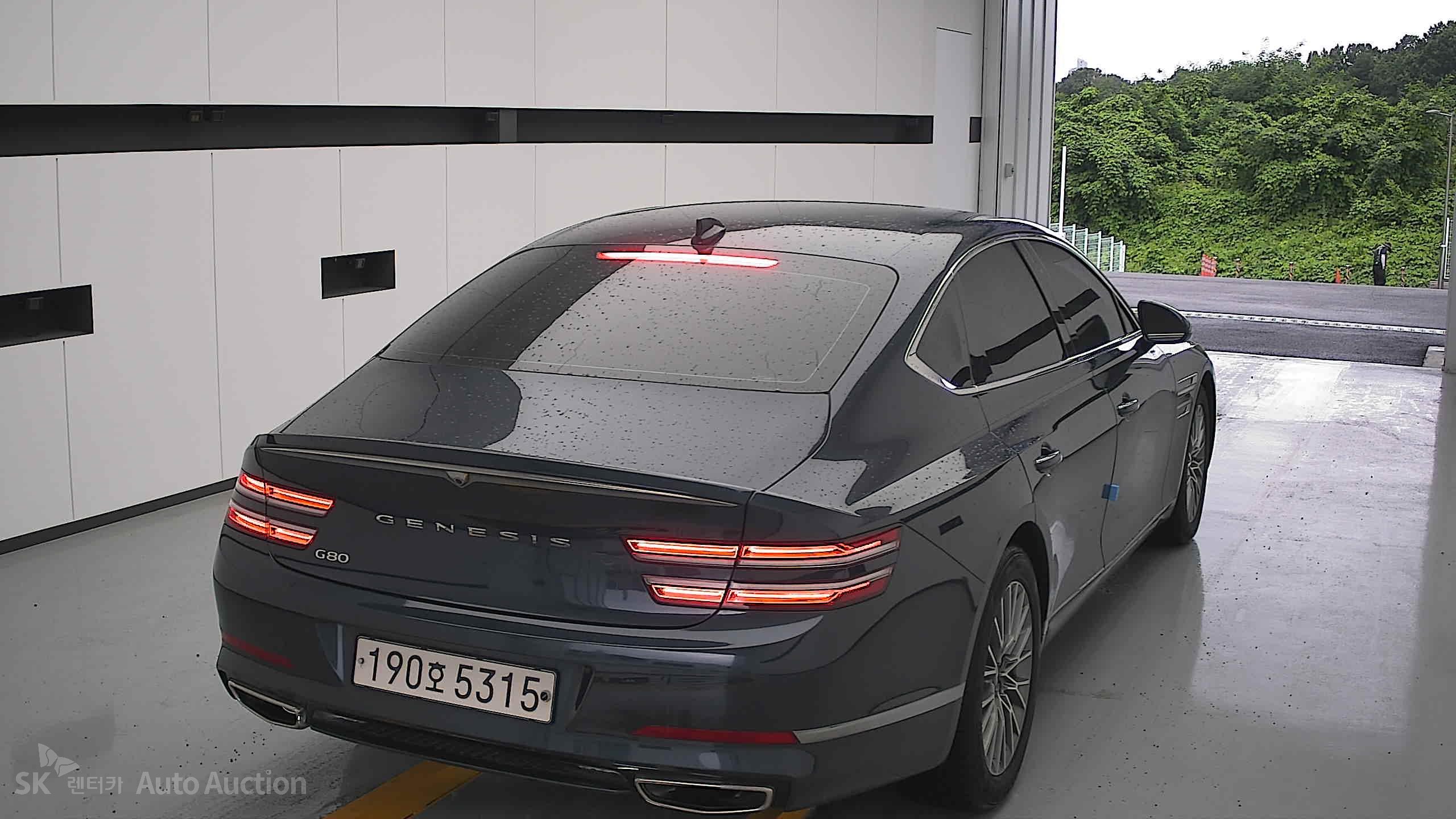 2022 - genesis g80