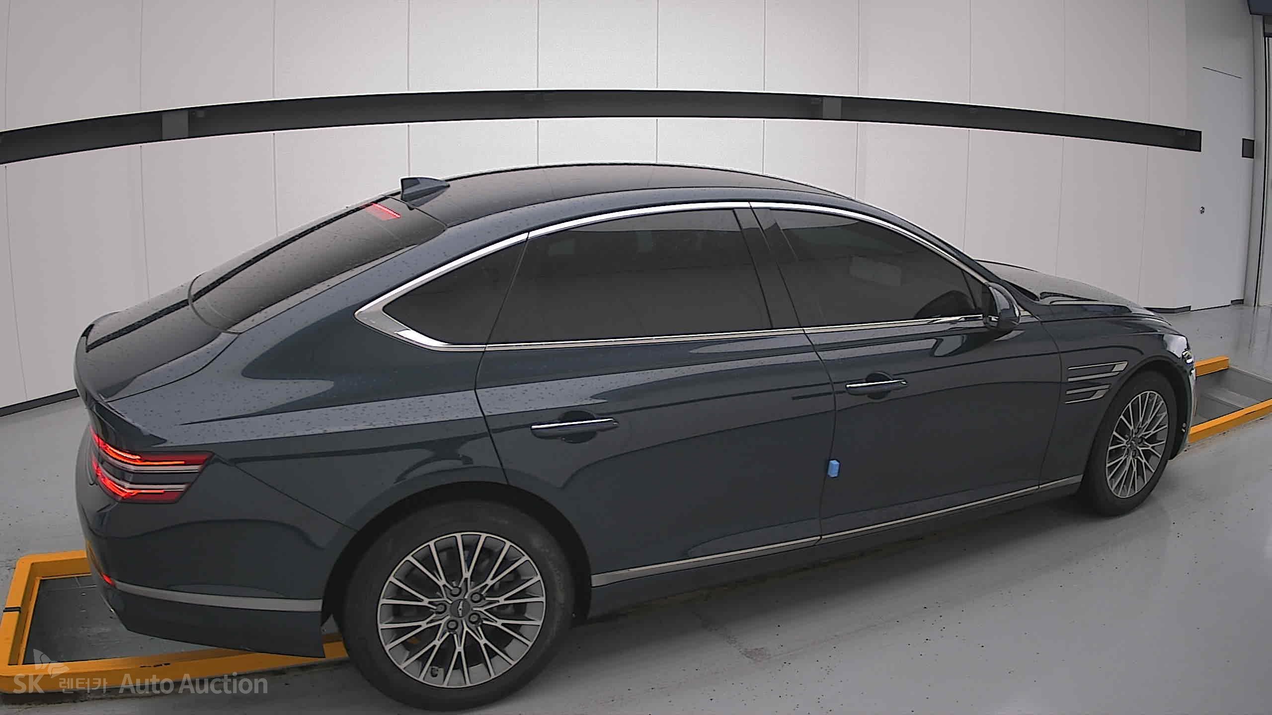 2022 - genesis g80