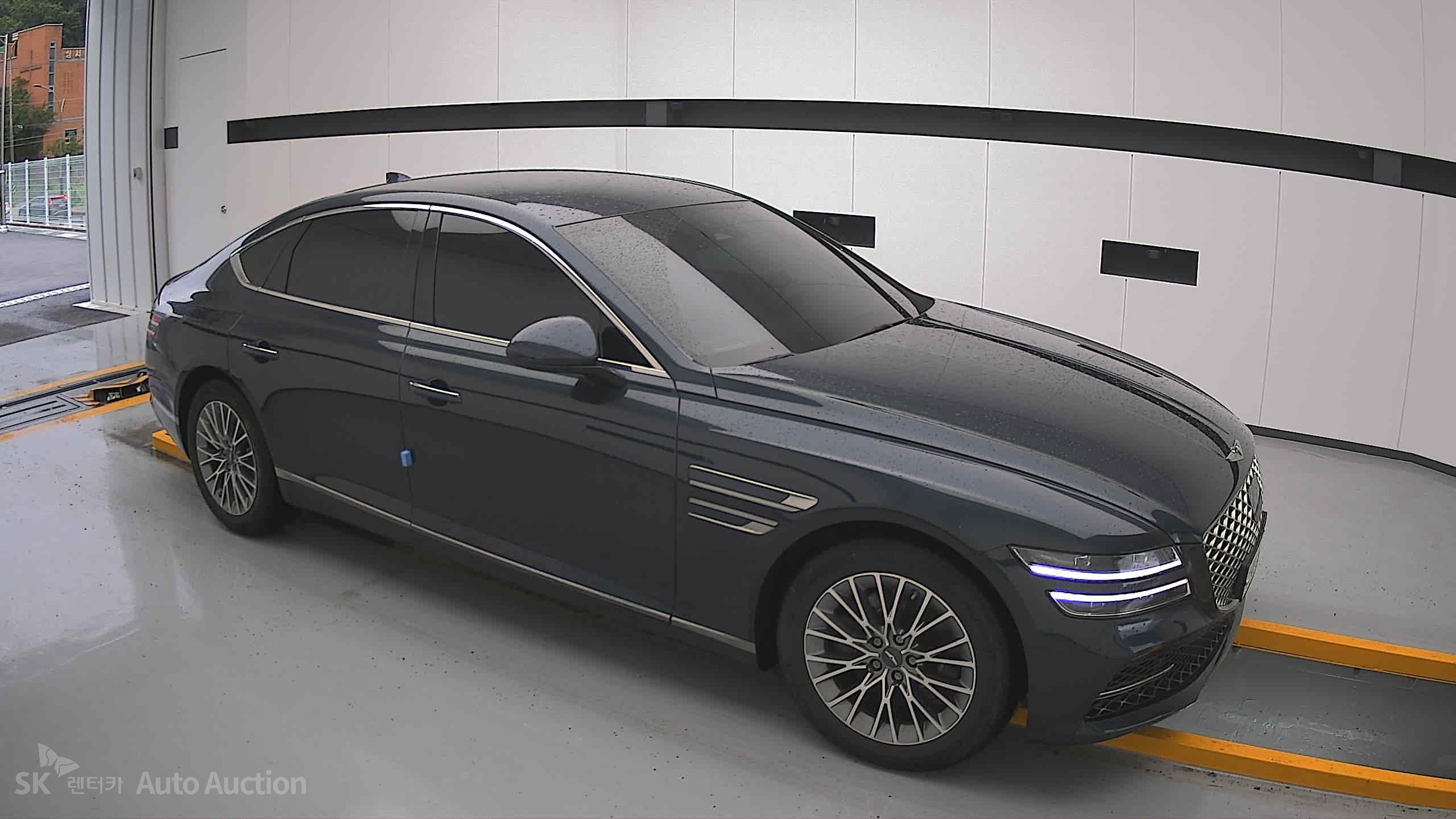2022 - genesis g80
