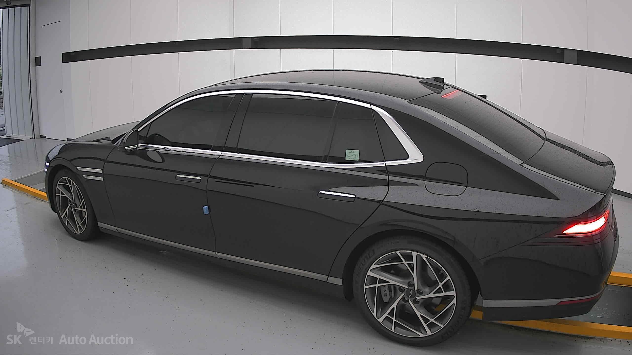 2022 - genesis g90