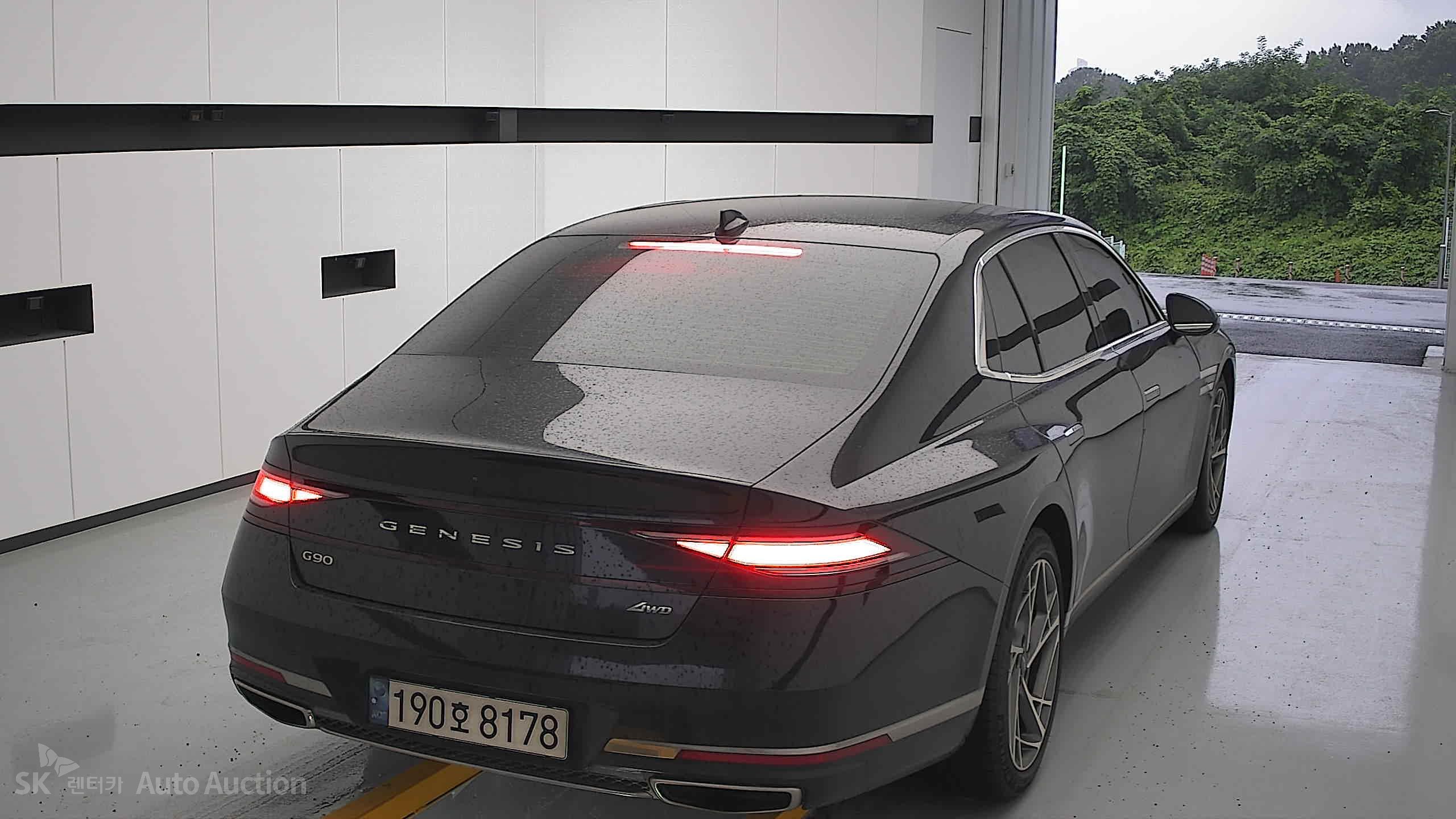 2022 - genesis g90