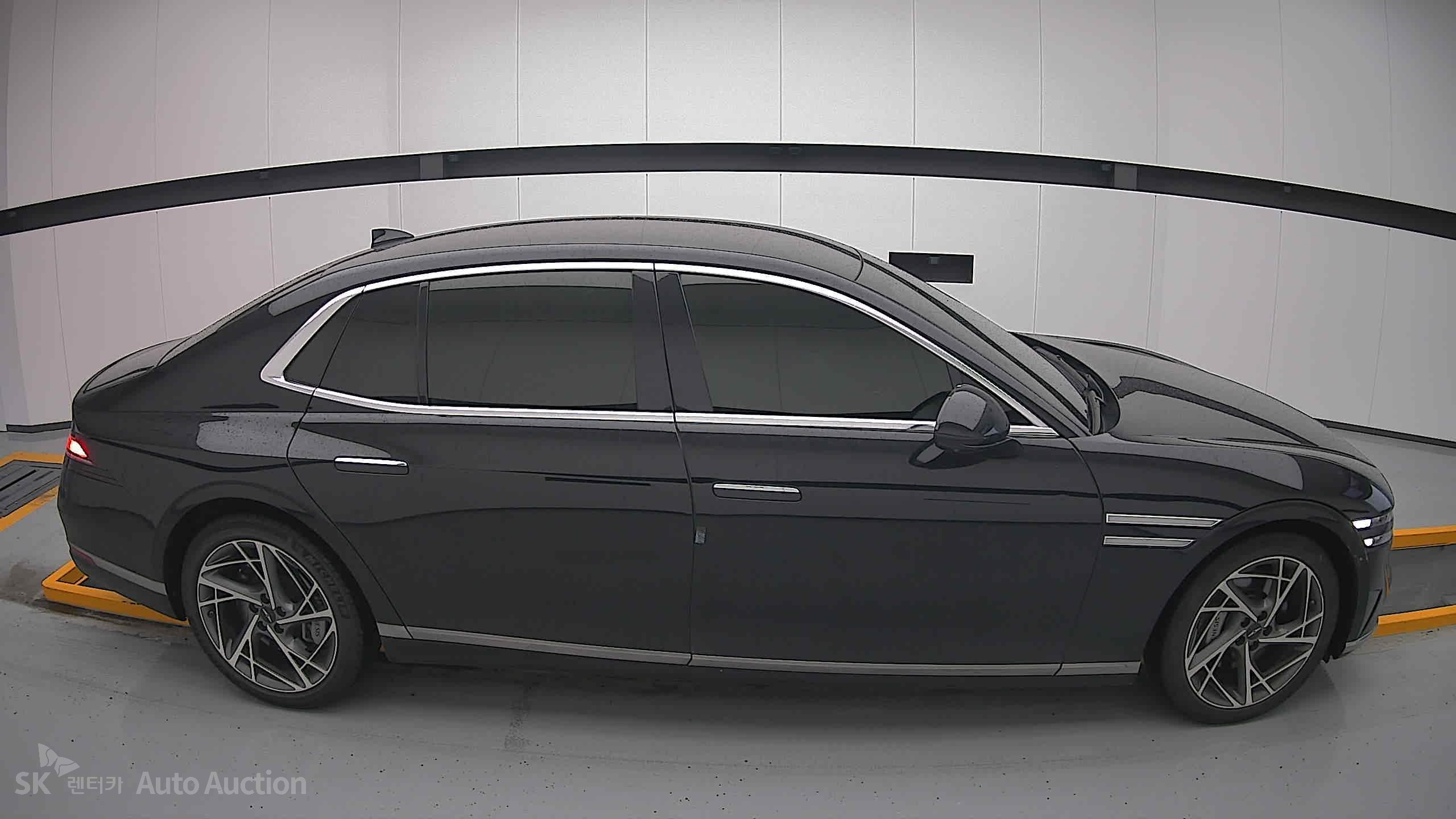 2022 - genesis g90