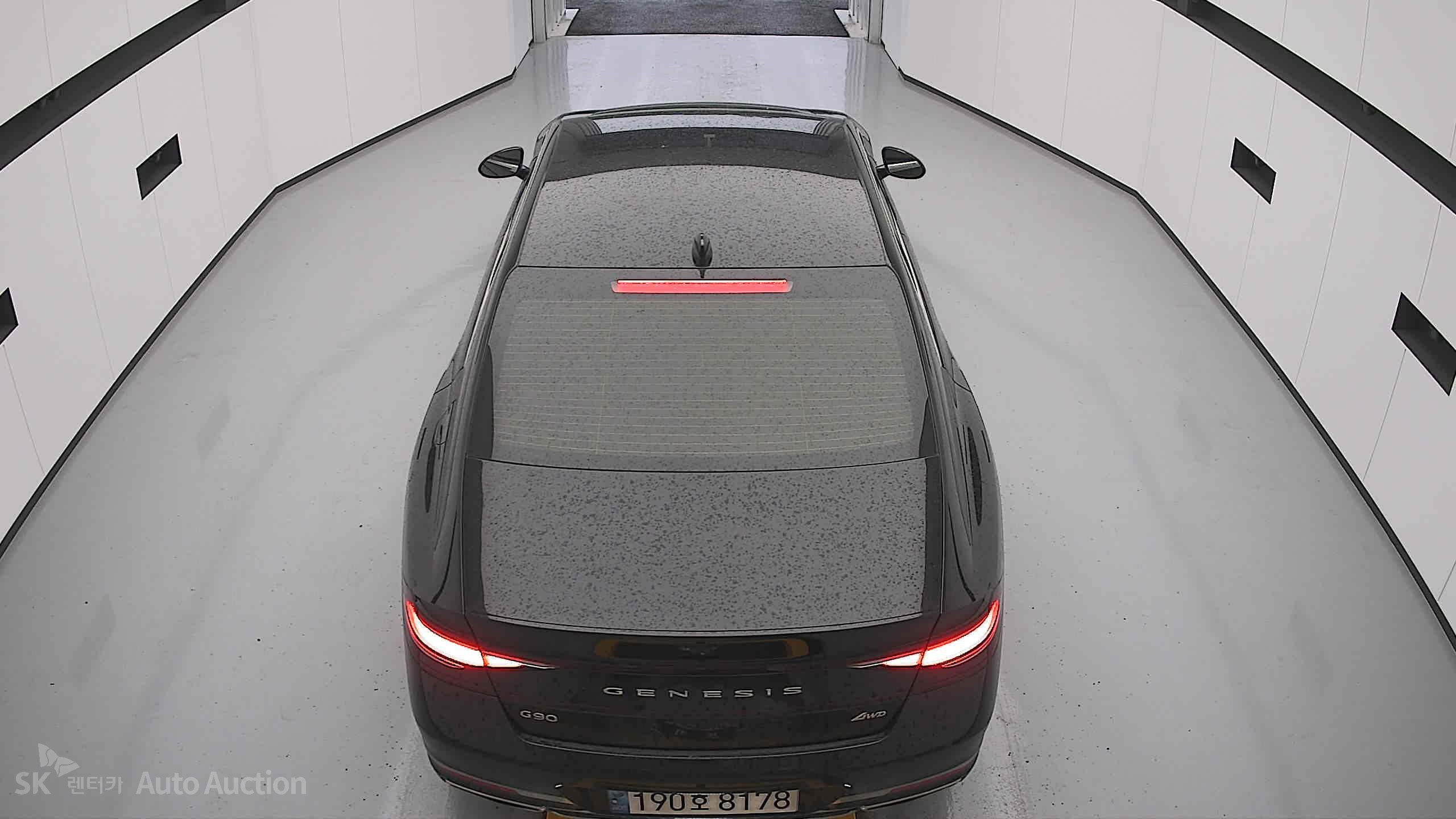 2022 - genesis g90
