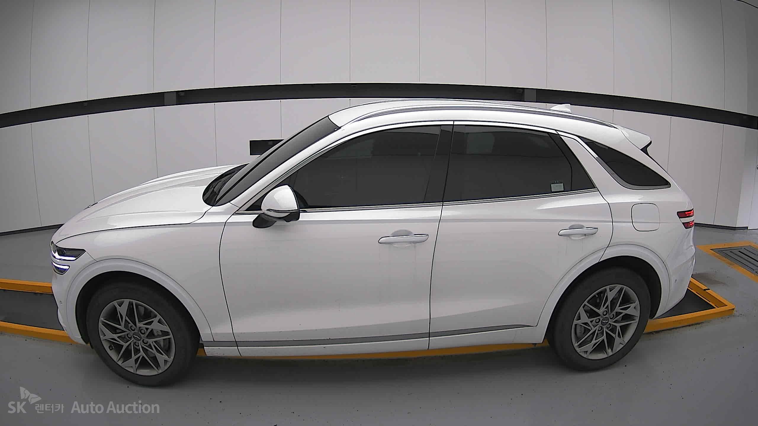 2023 - genesis gv70