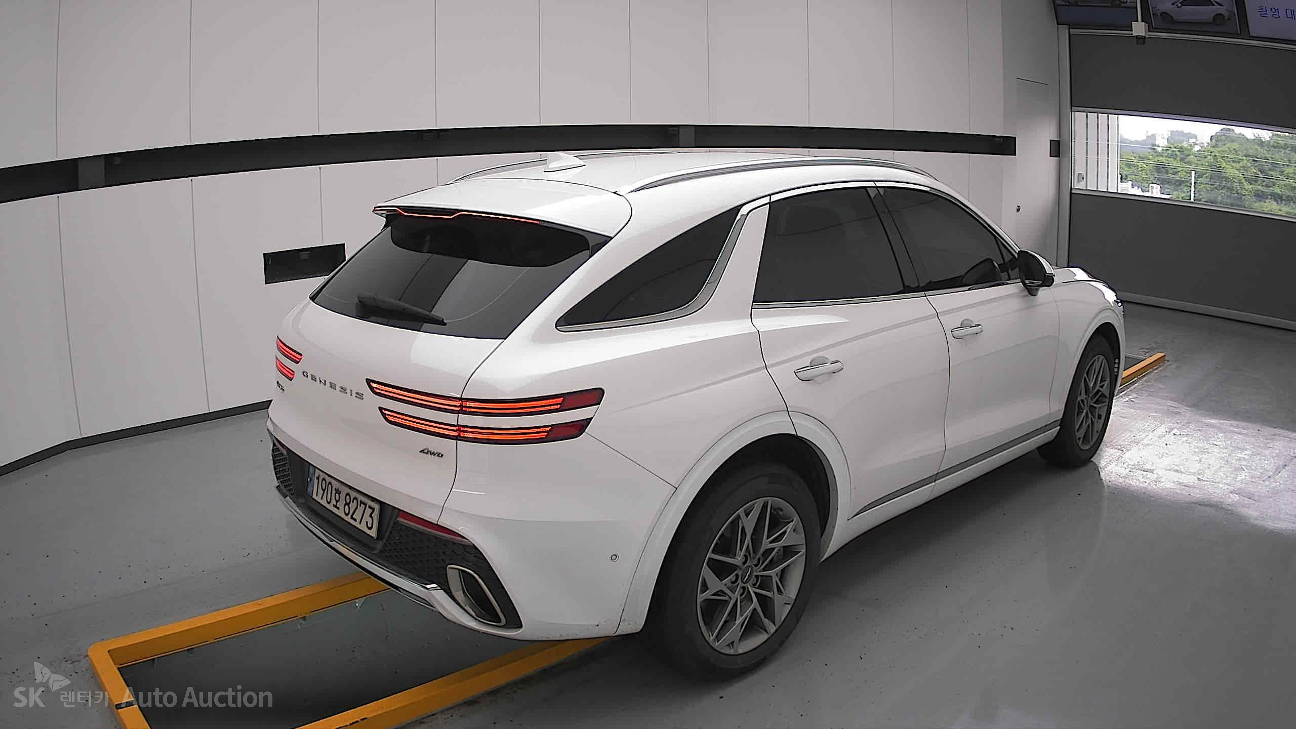2023 - genesis gv70
