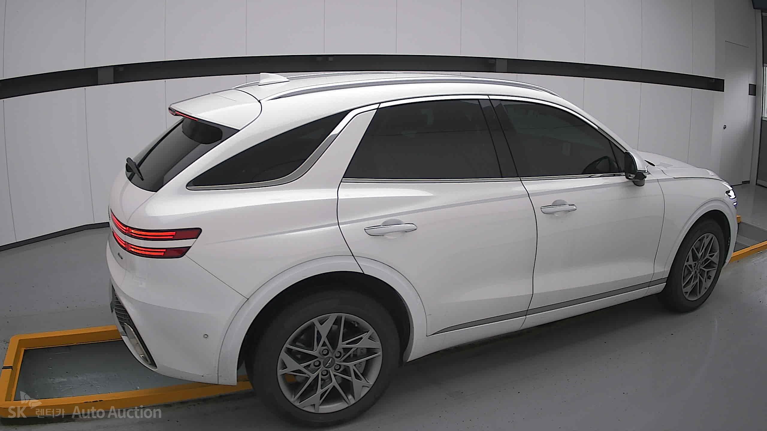 2023 - genesis gv70