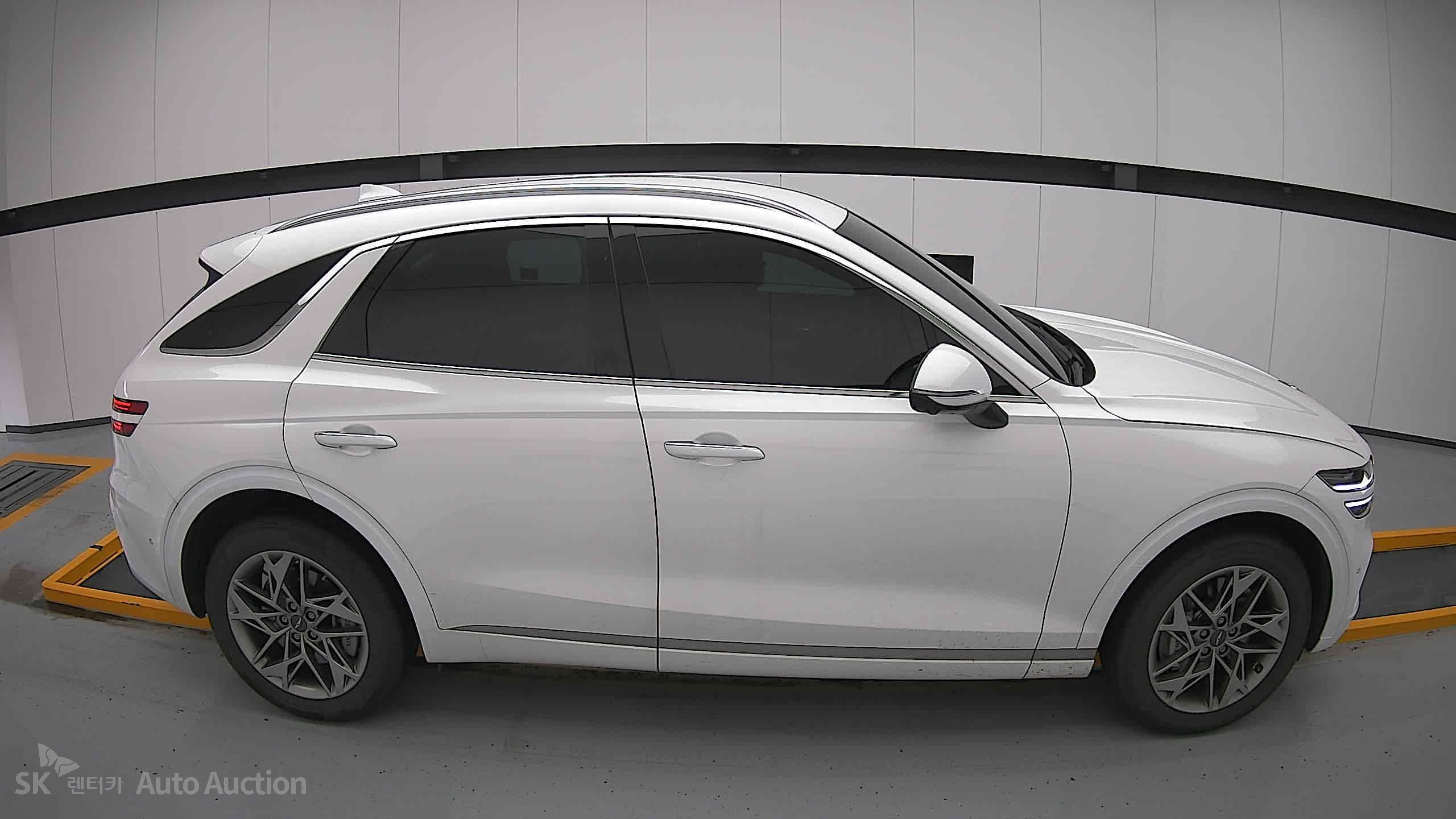 2023 - genesis gv70