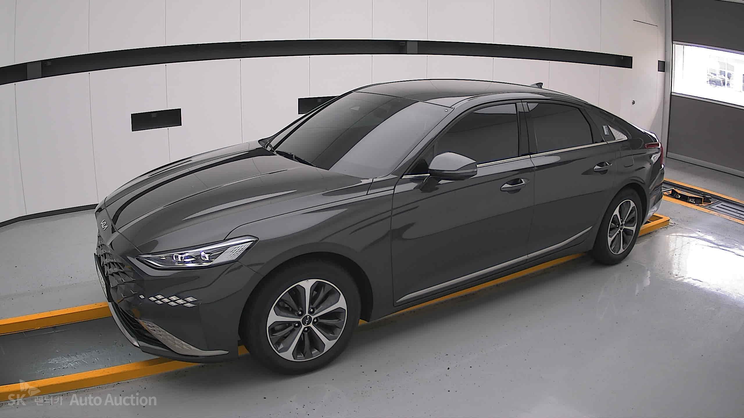 2023 - kia k8