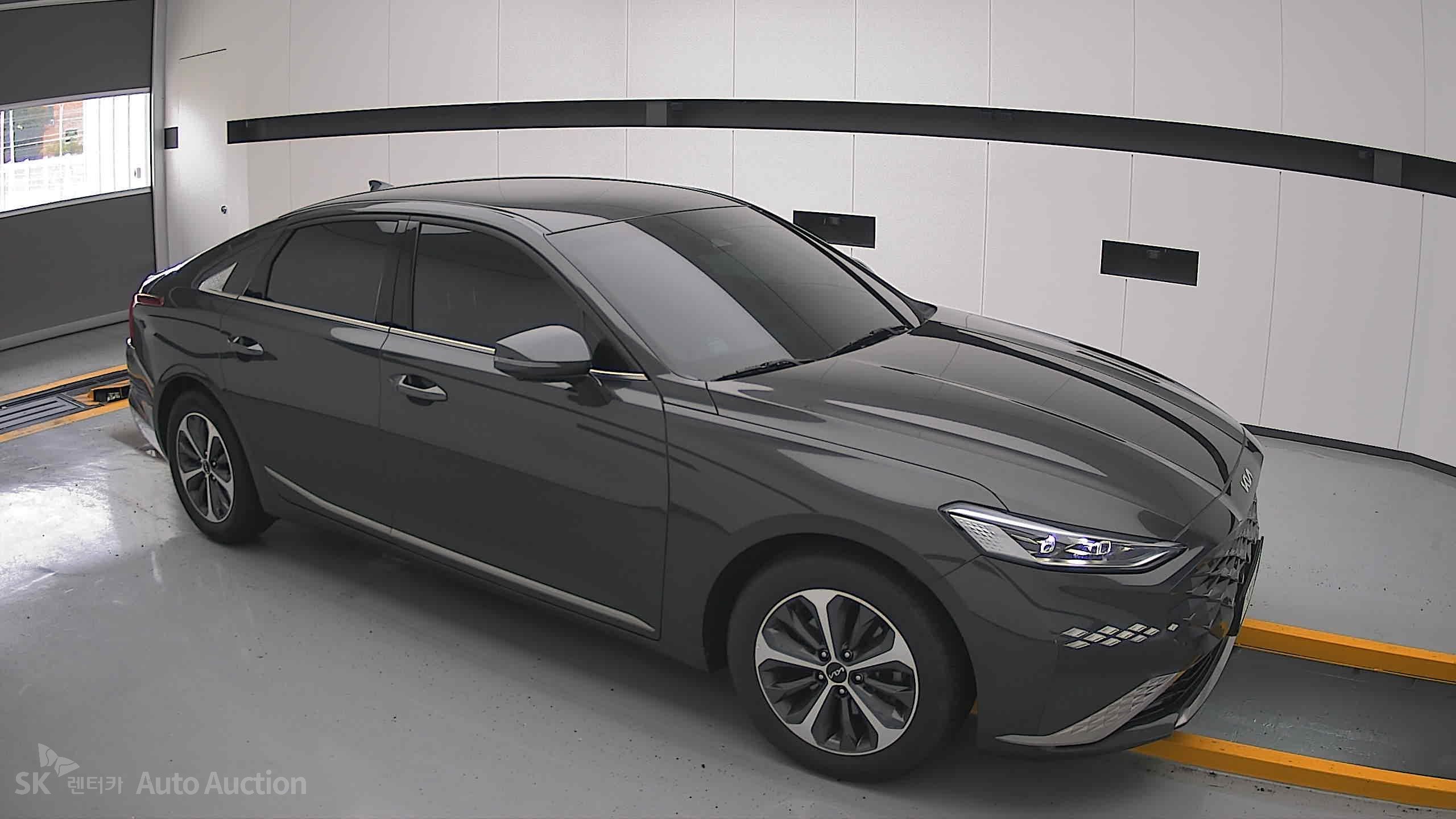2023 - kia k8