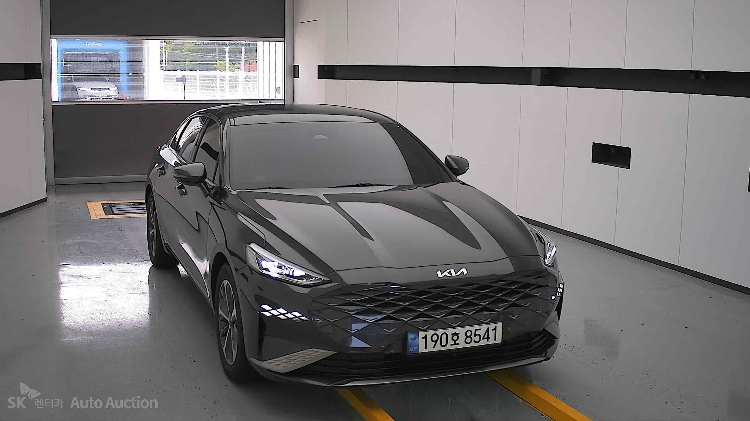 2023 - kia k8