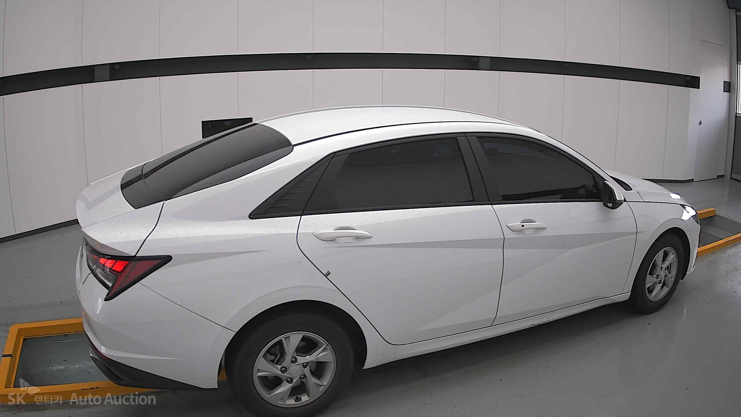 2021 - hyundai avante
