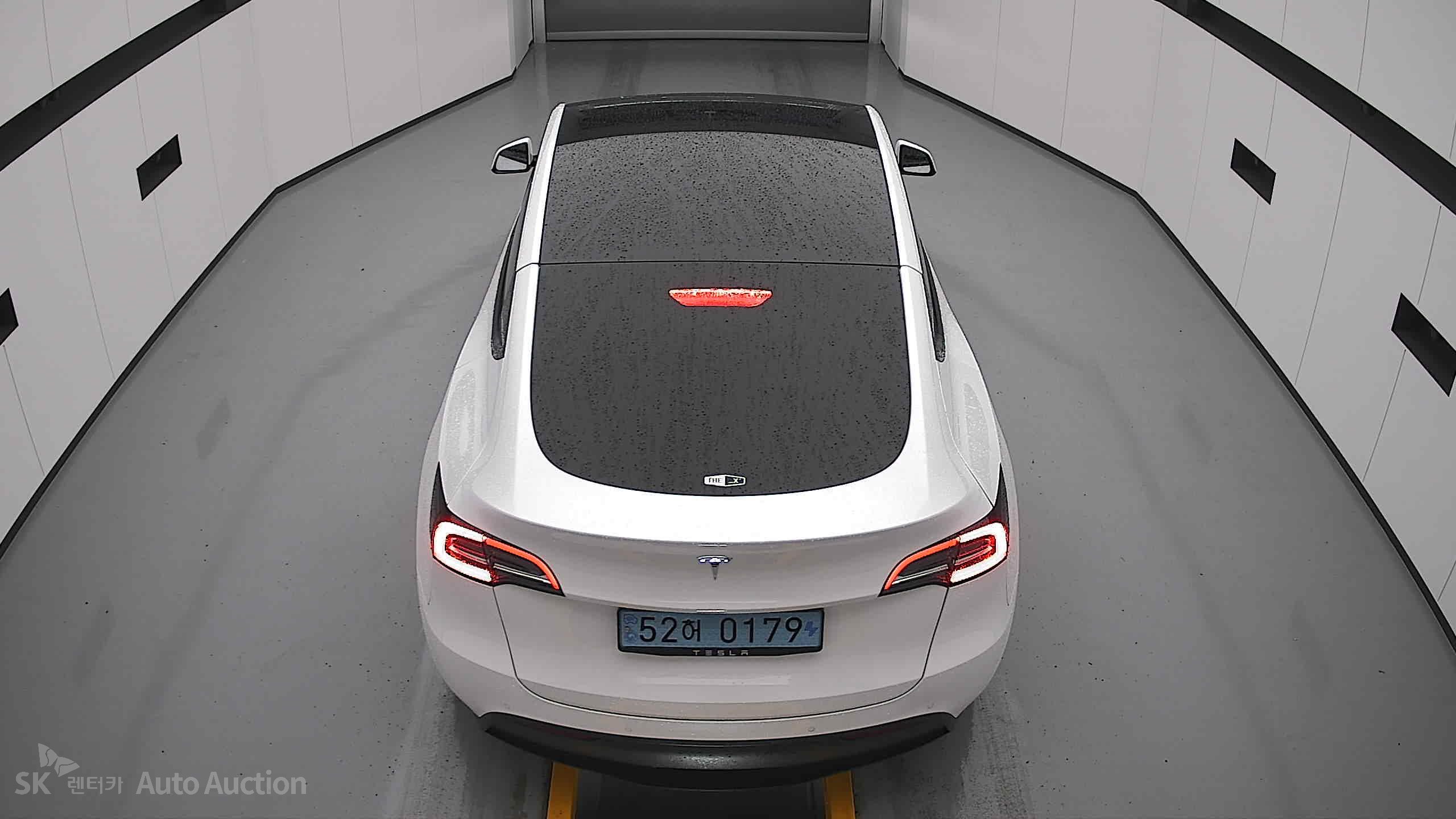 2022 - tesla model y