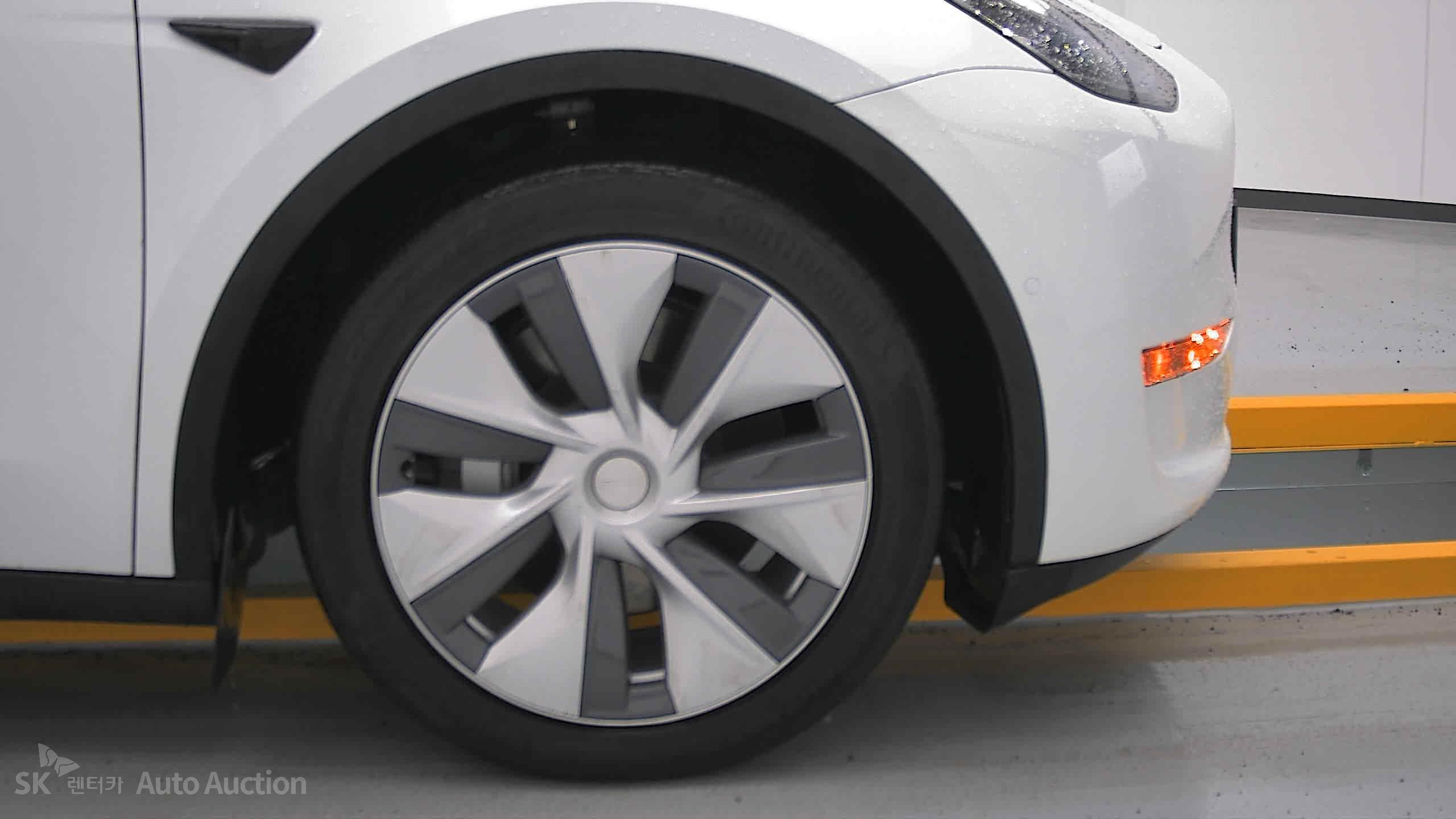 2022 - tesla model y