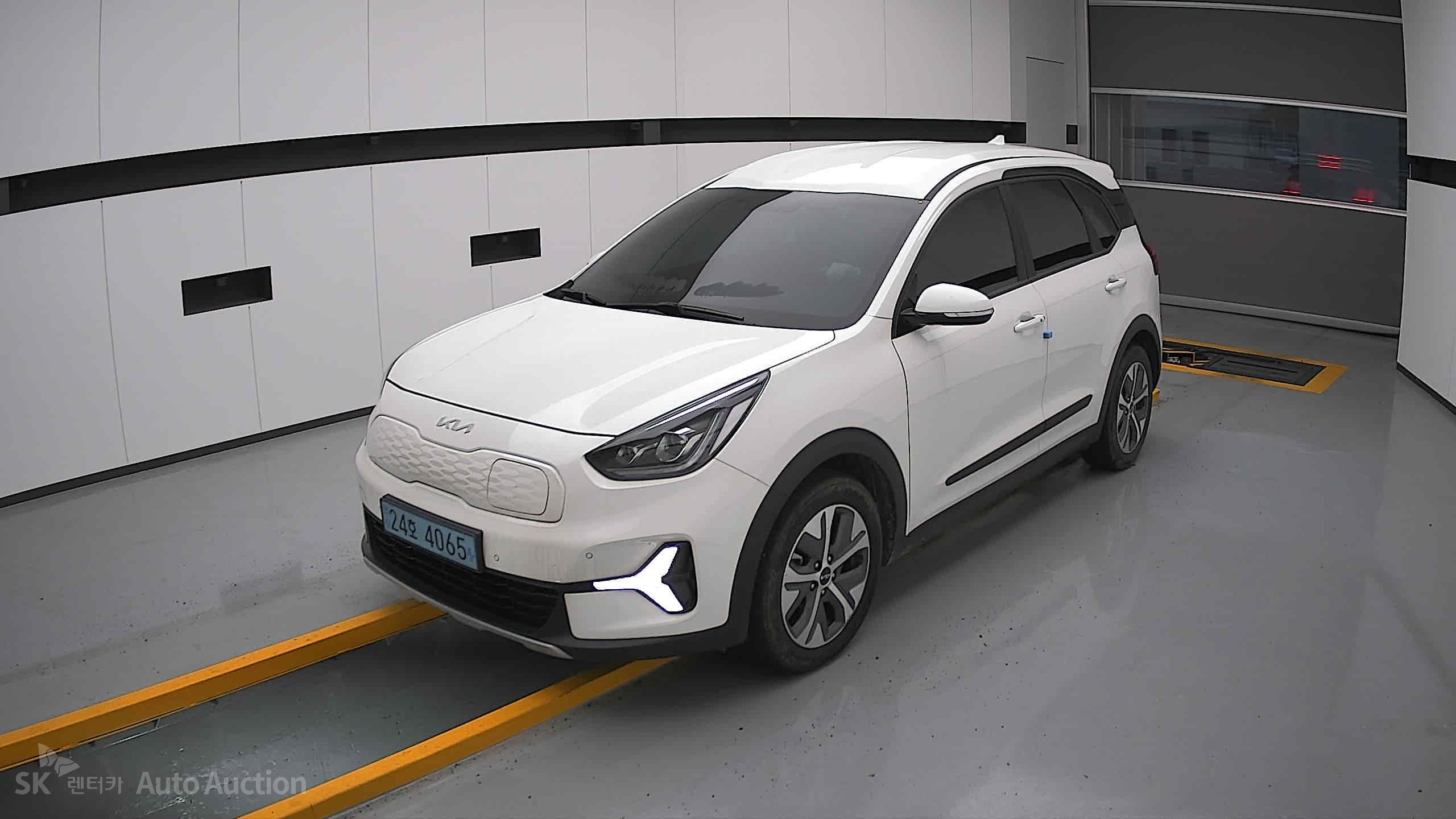 2023 - kia niro