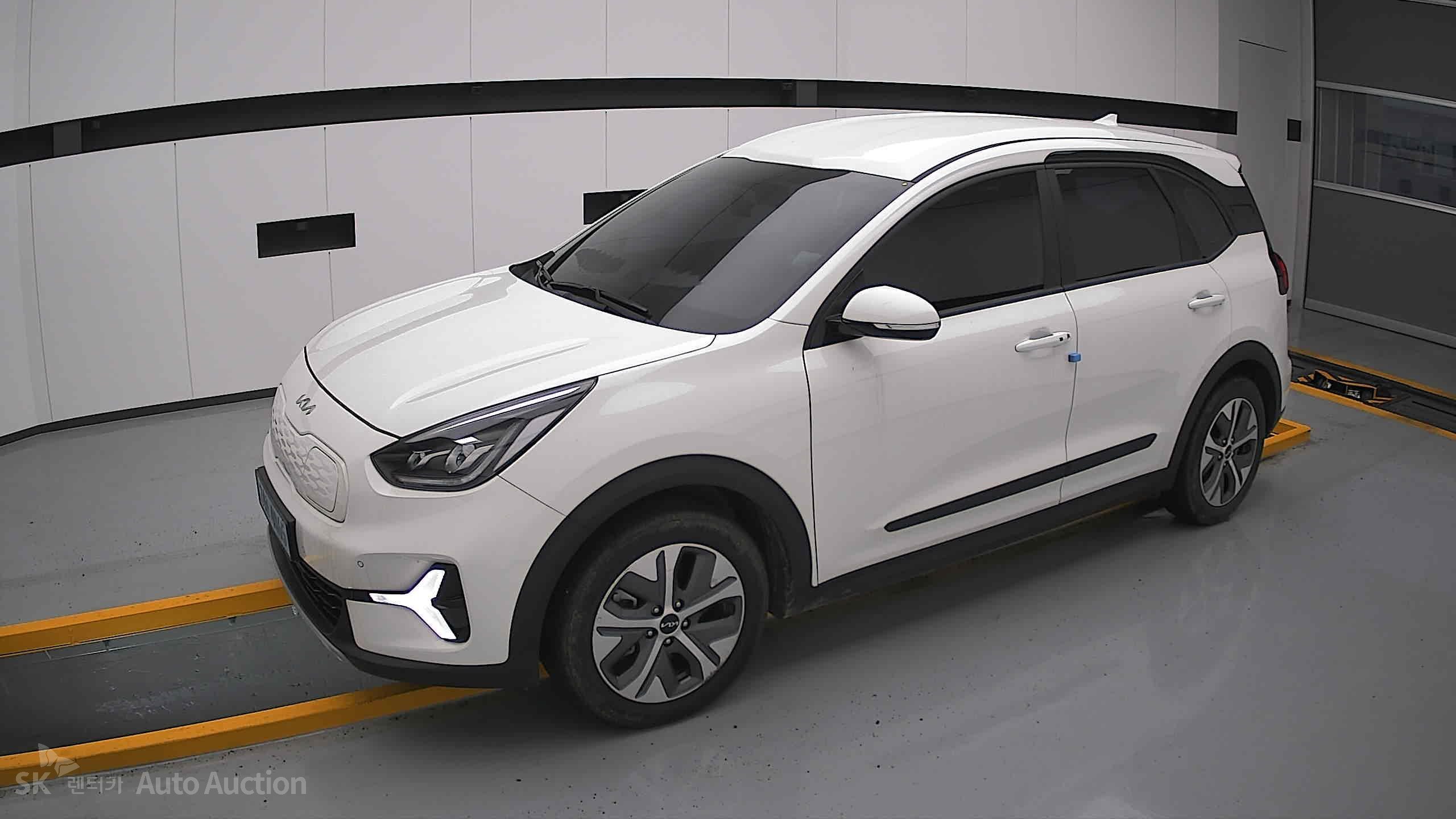 2023 - kia niro
