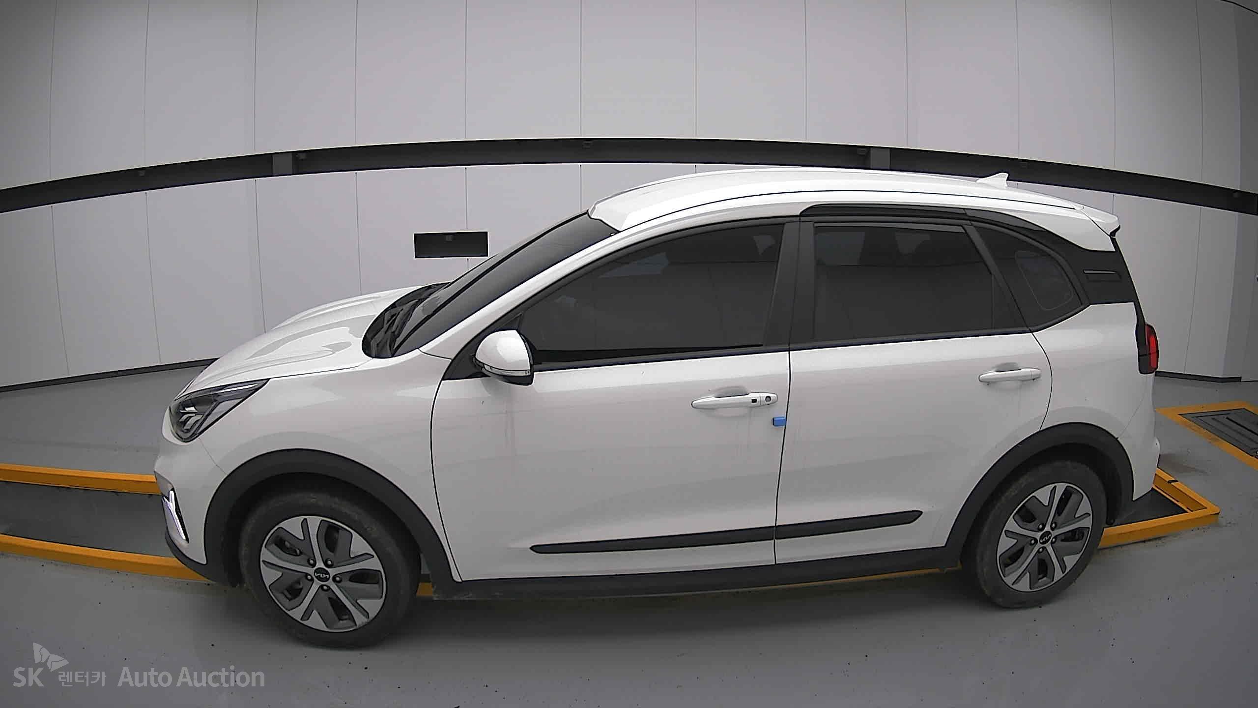 2023 - kia niro