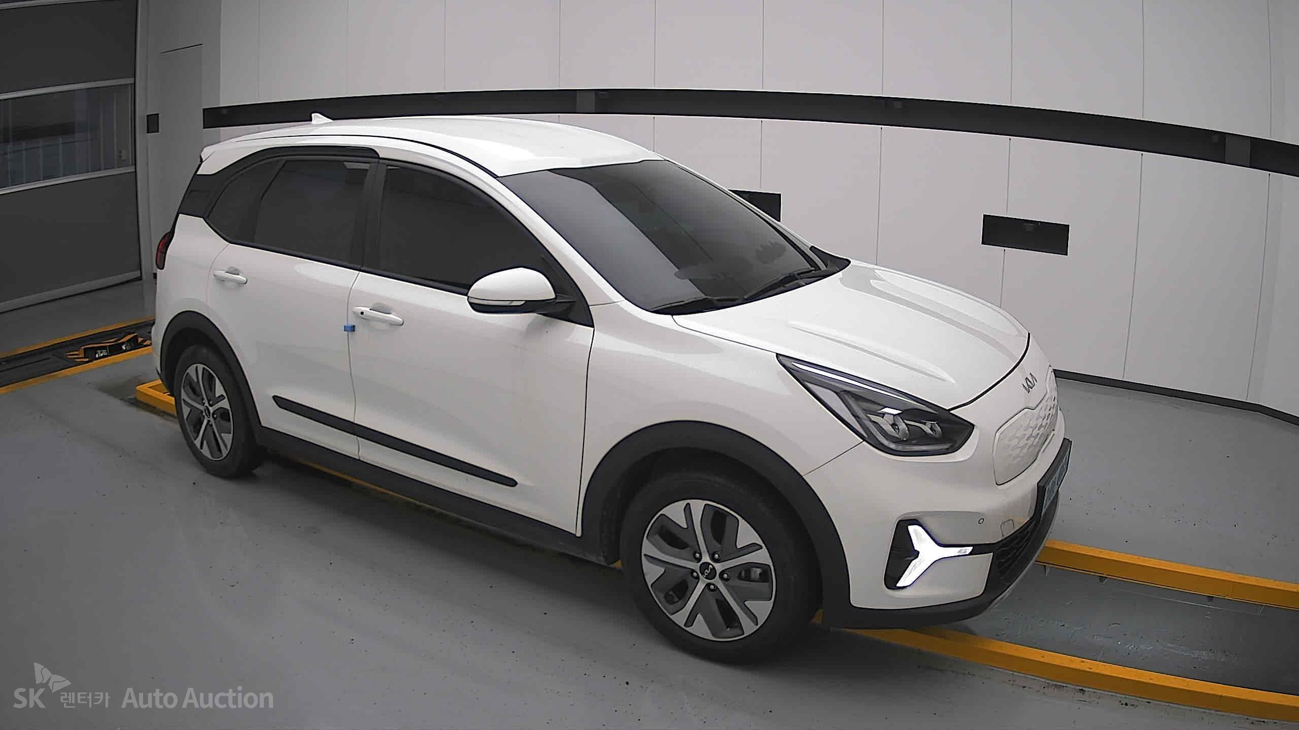 2023 - kia niro