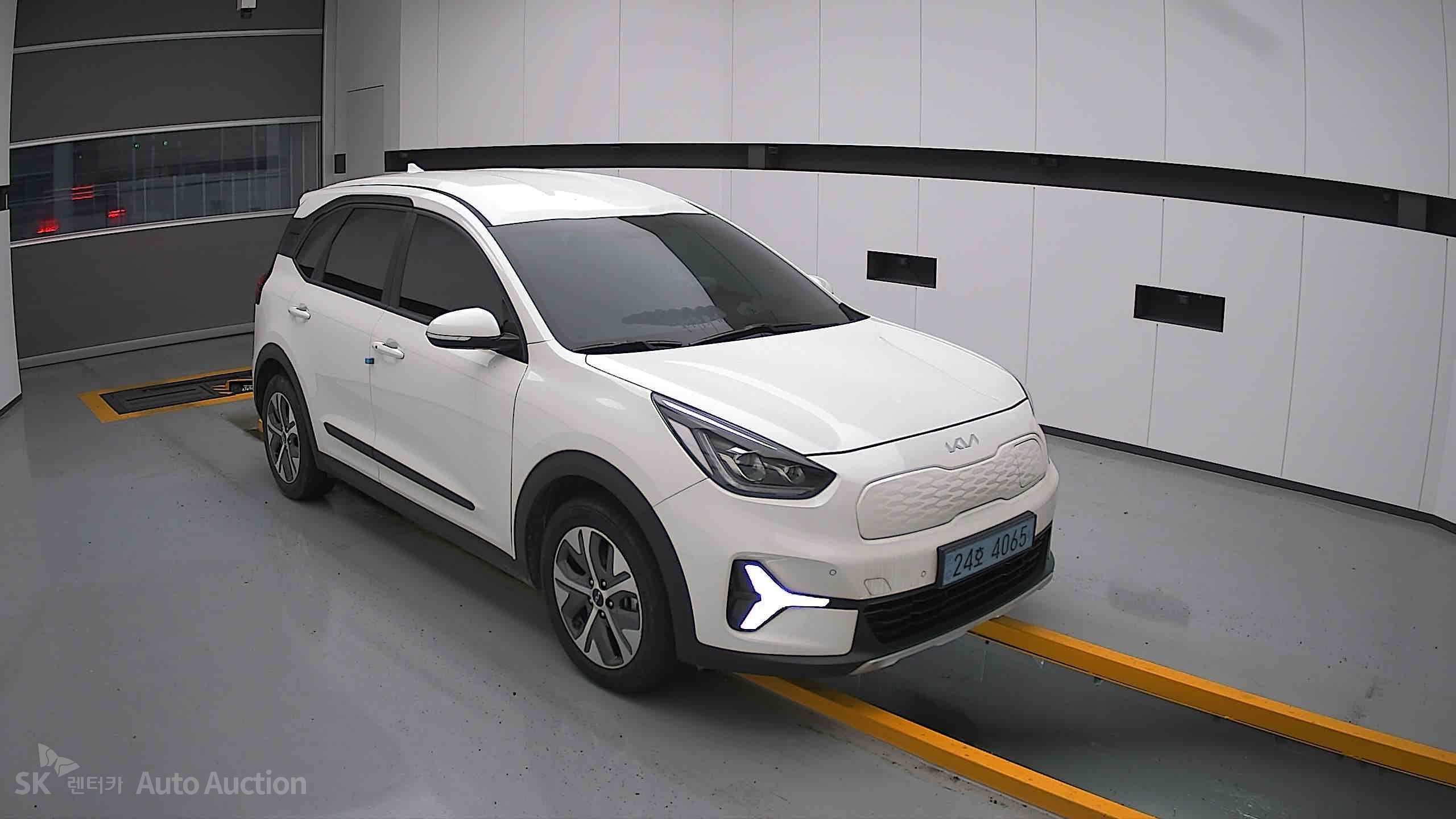 2023 - kia niro