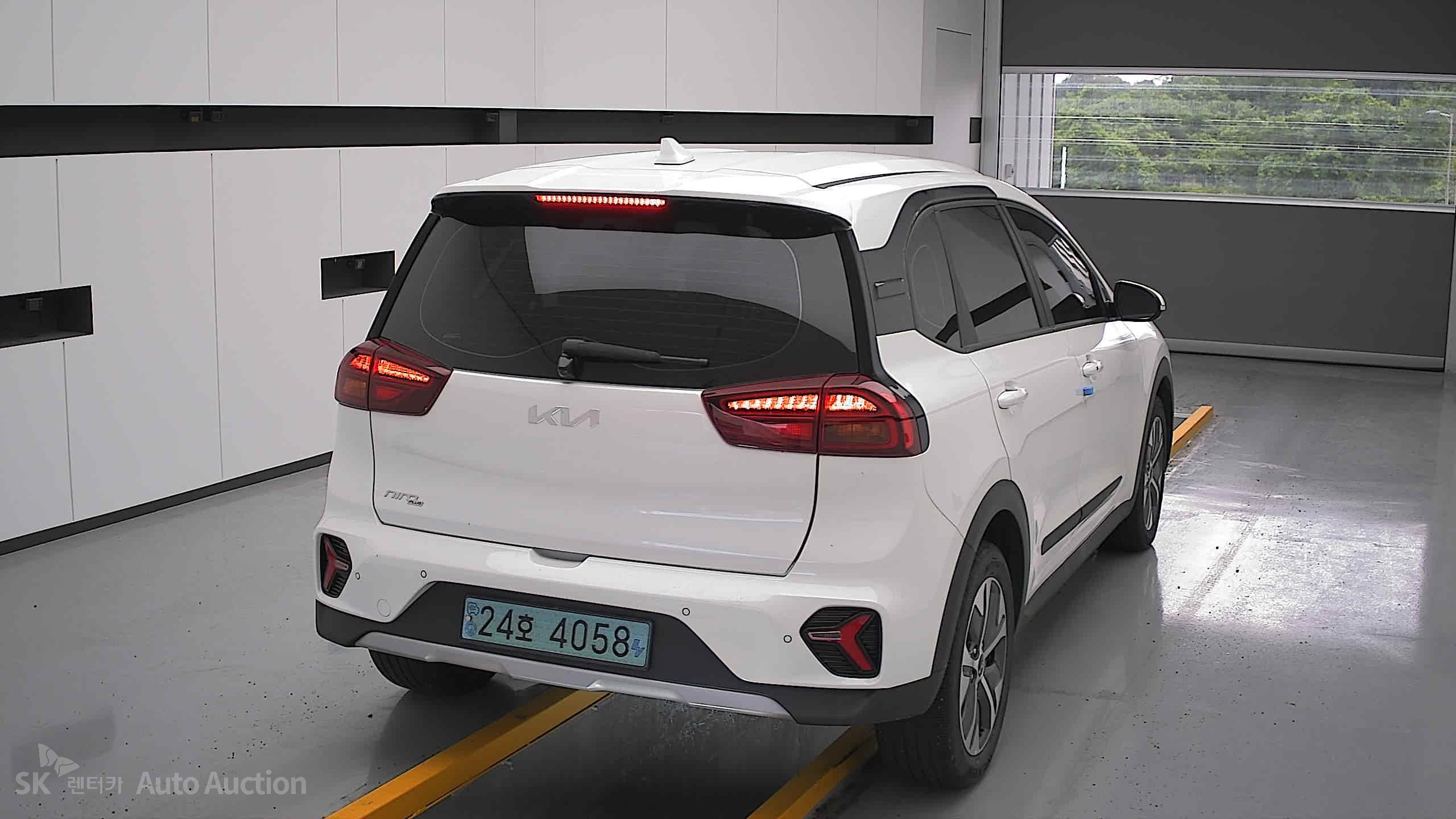 2023 - kia niro