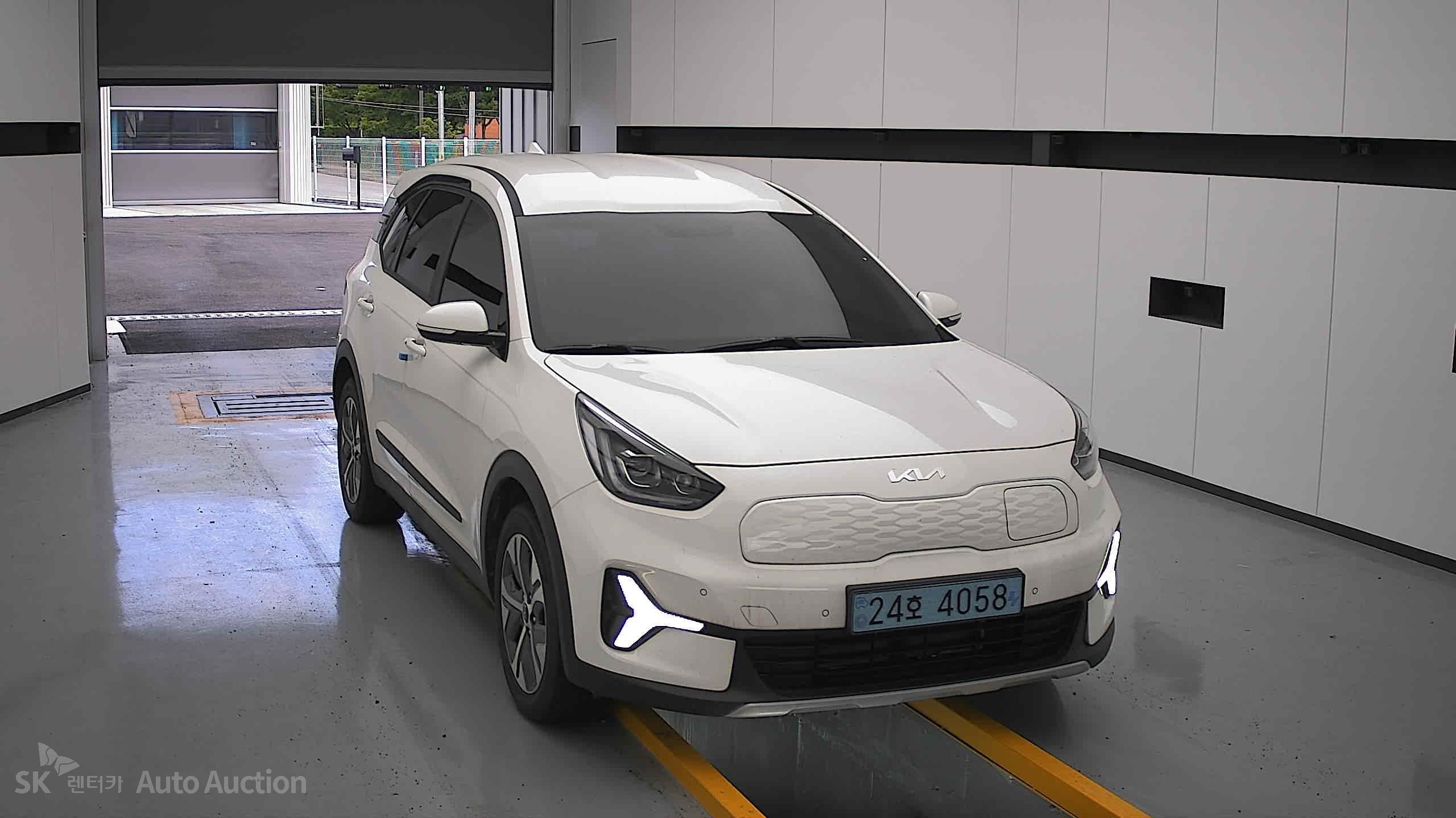 2023 - kia niro